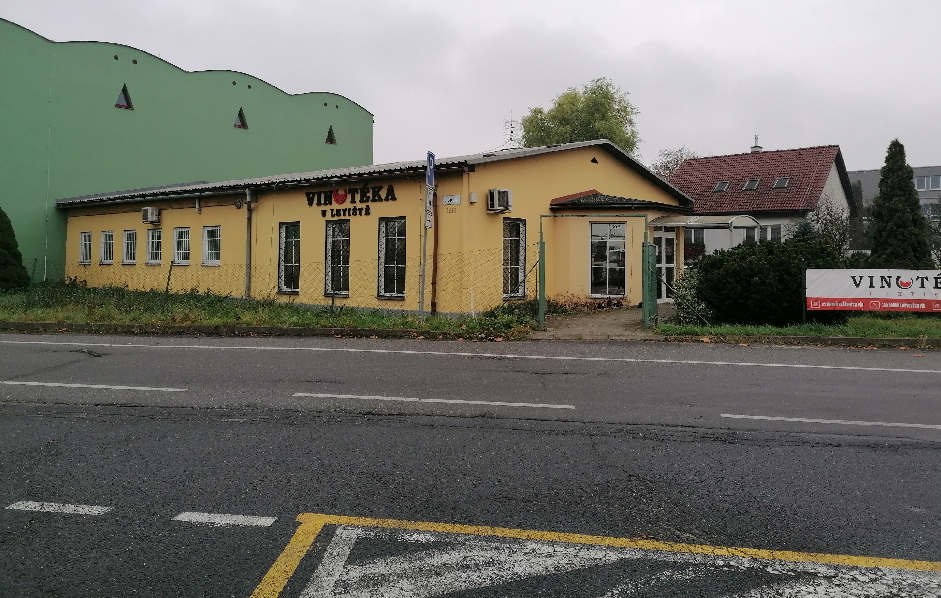 Vinotéka U Letiště foto 3