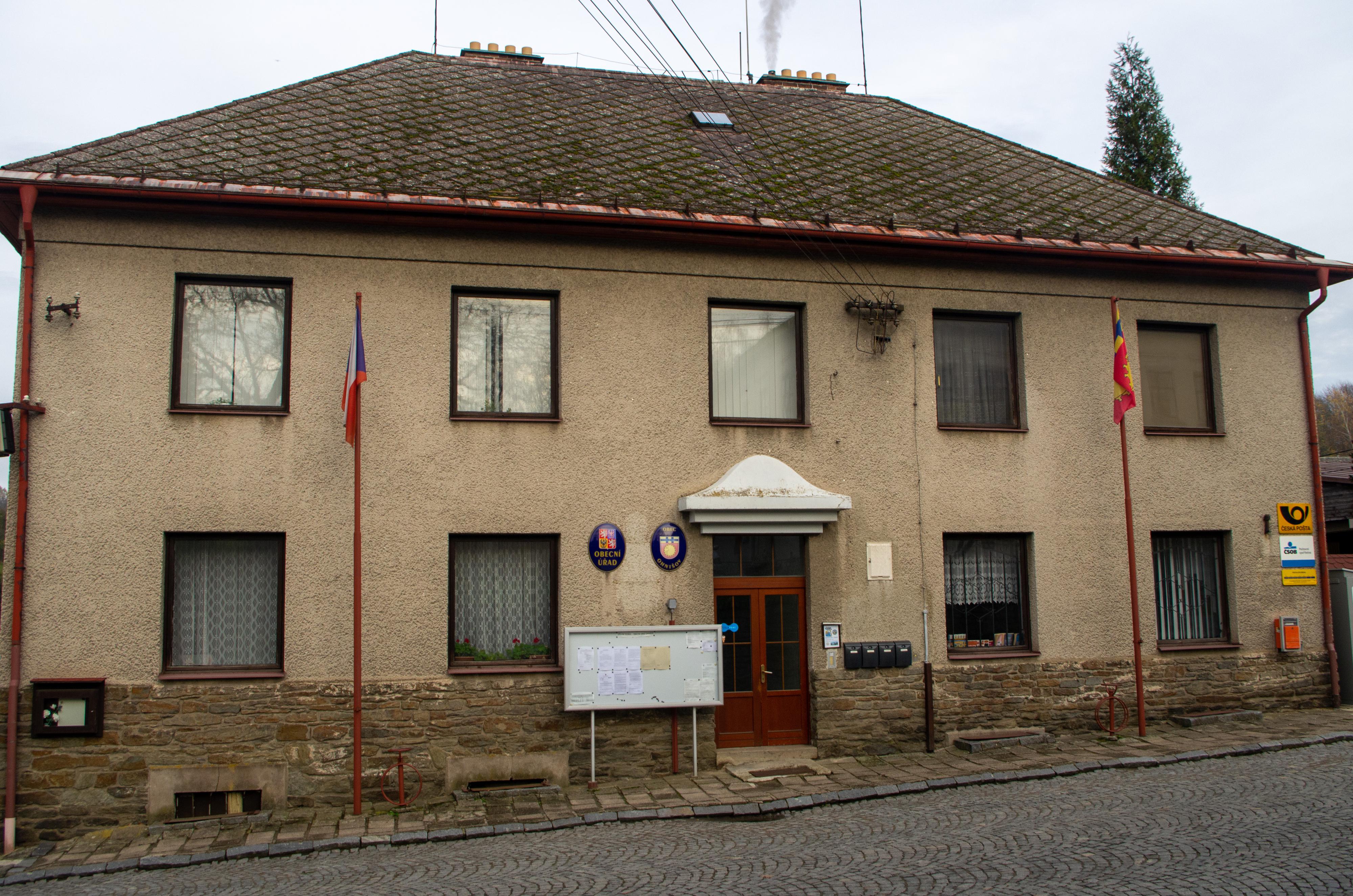 Ohnišov - obecní úřad foto 2