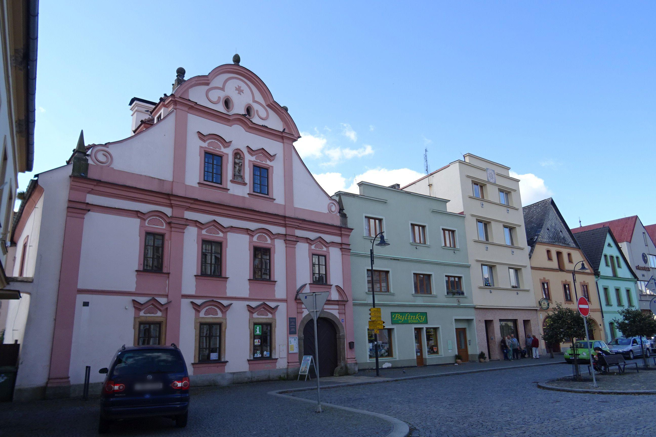 Městská knihovna Planá foto 5