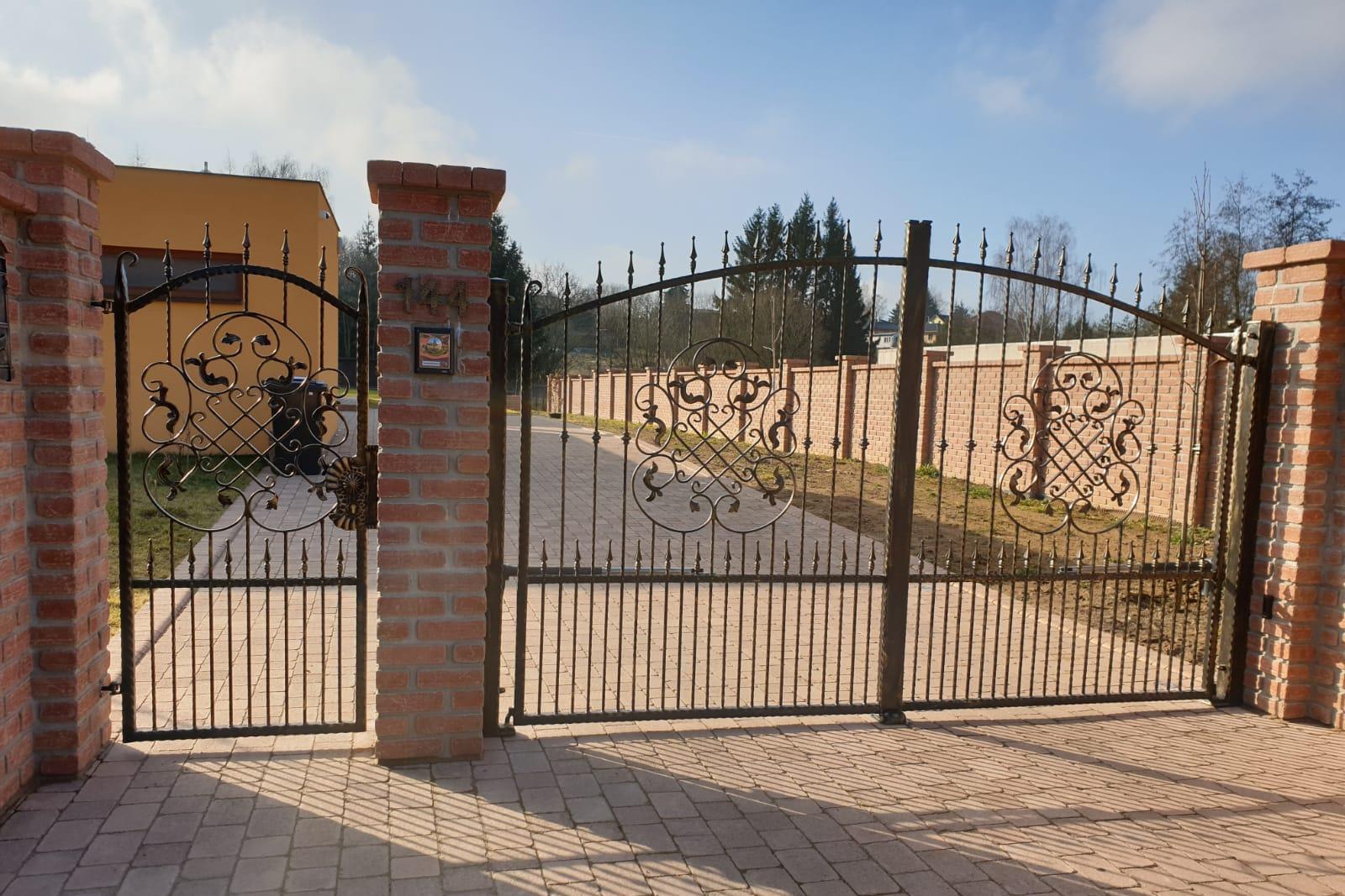 Radoslav Cangár - Umělecké kovářství a zámečnictví