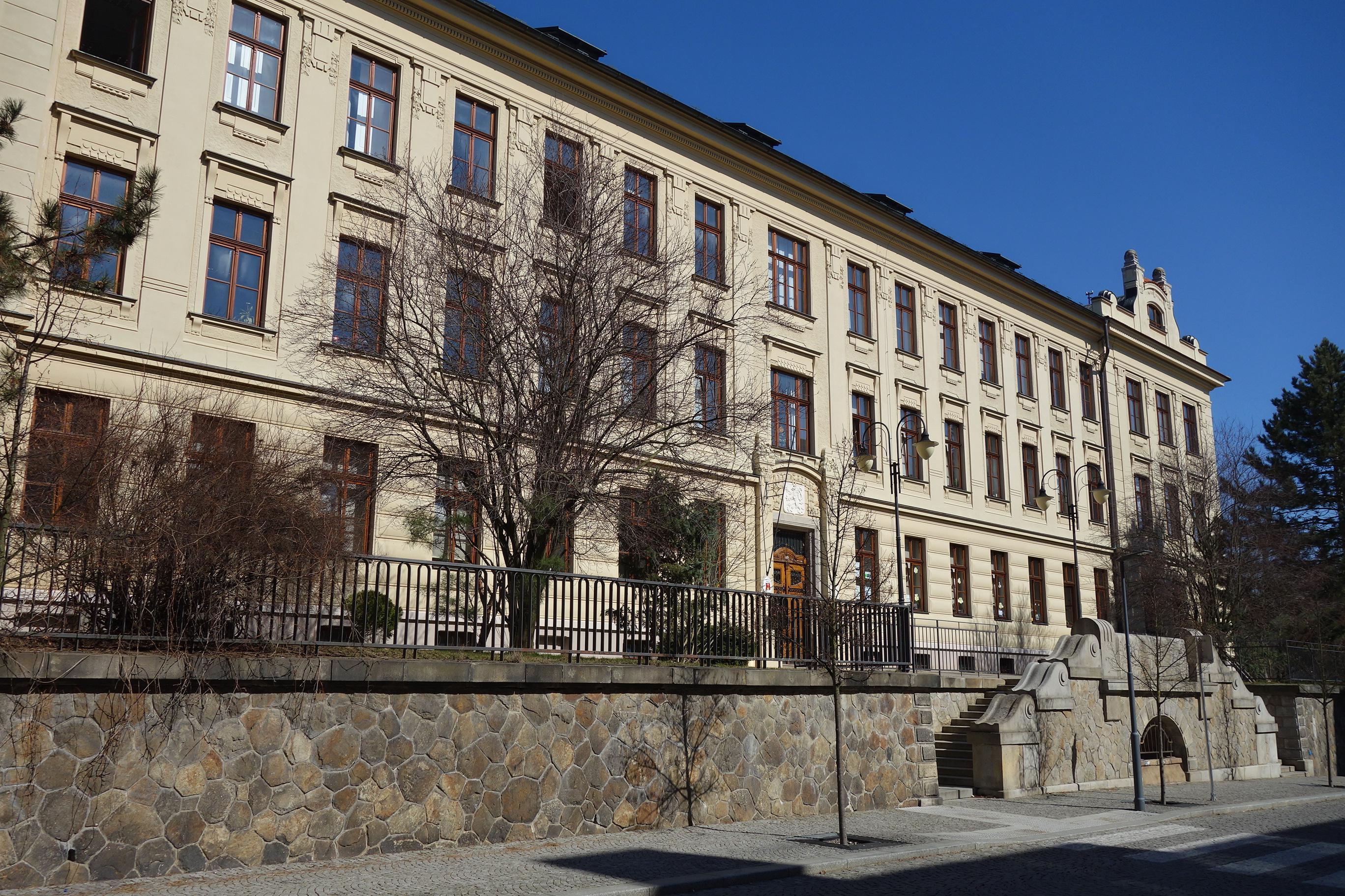 Základní škola Havlíčkův Brod, Štáflova 2004 foto 3