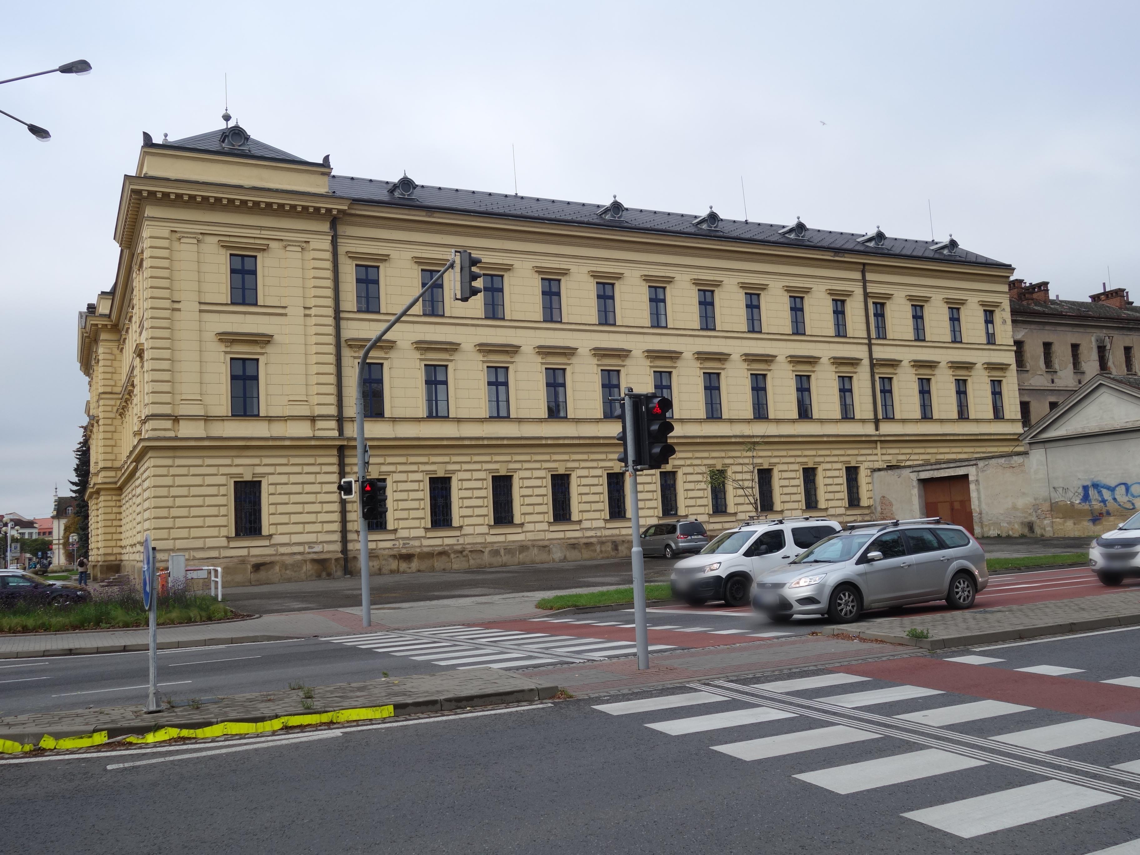 Střední uměleckoprůmyslová škola Uherské Hradiště foto 4