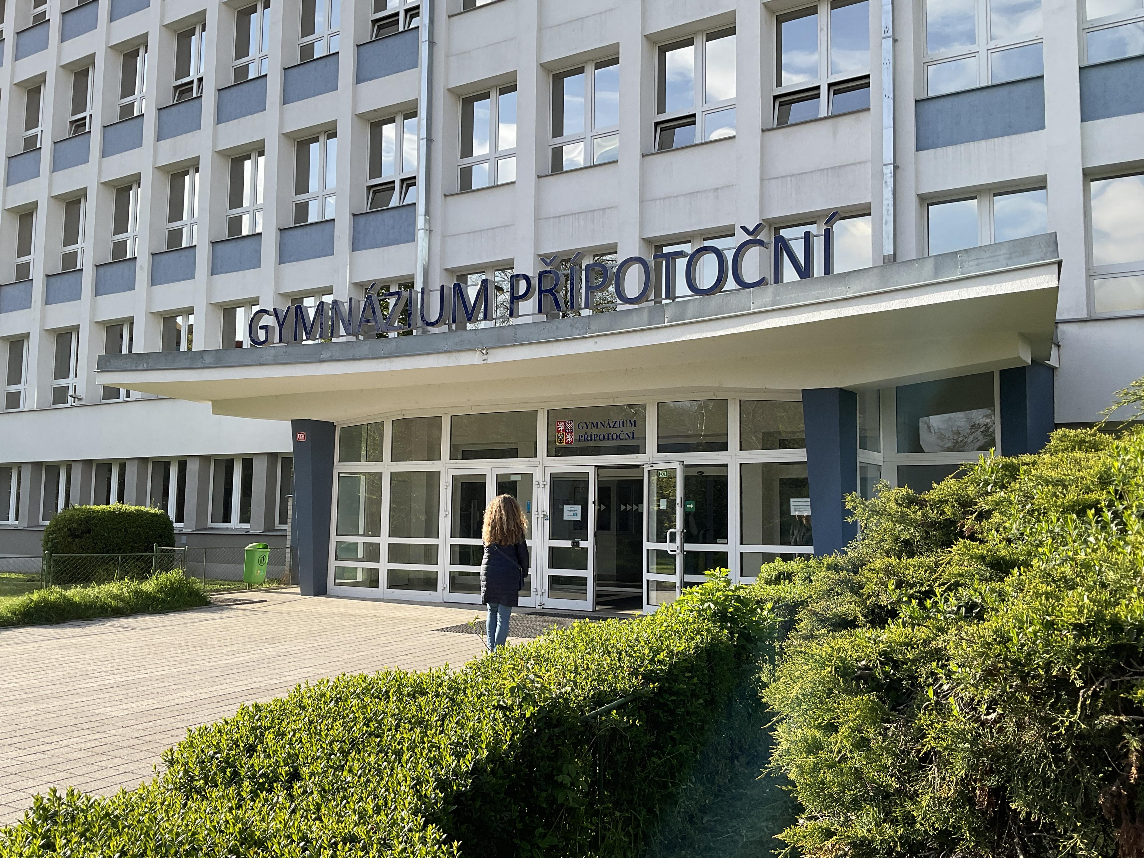 Gymnázium Přípotoční