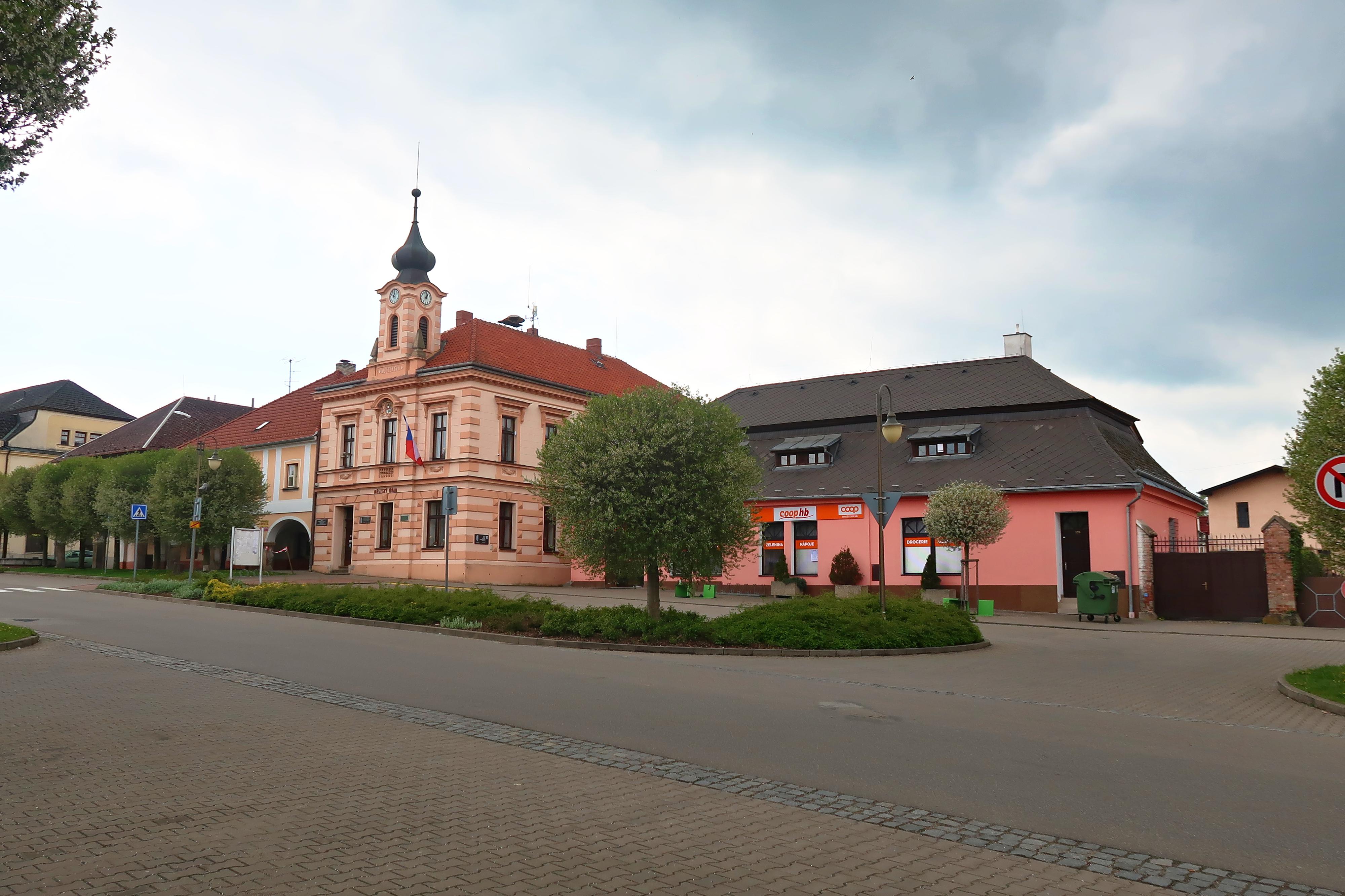 GOLČŮV JENÍKOV - MĚSTSKÝ ÚŘAD foto 4