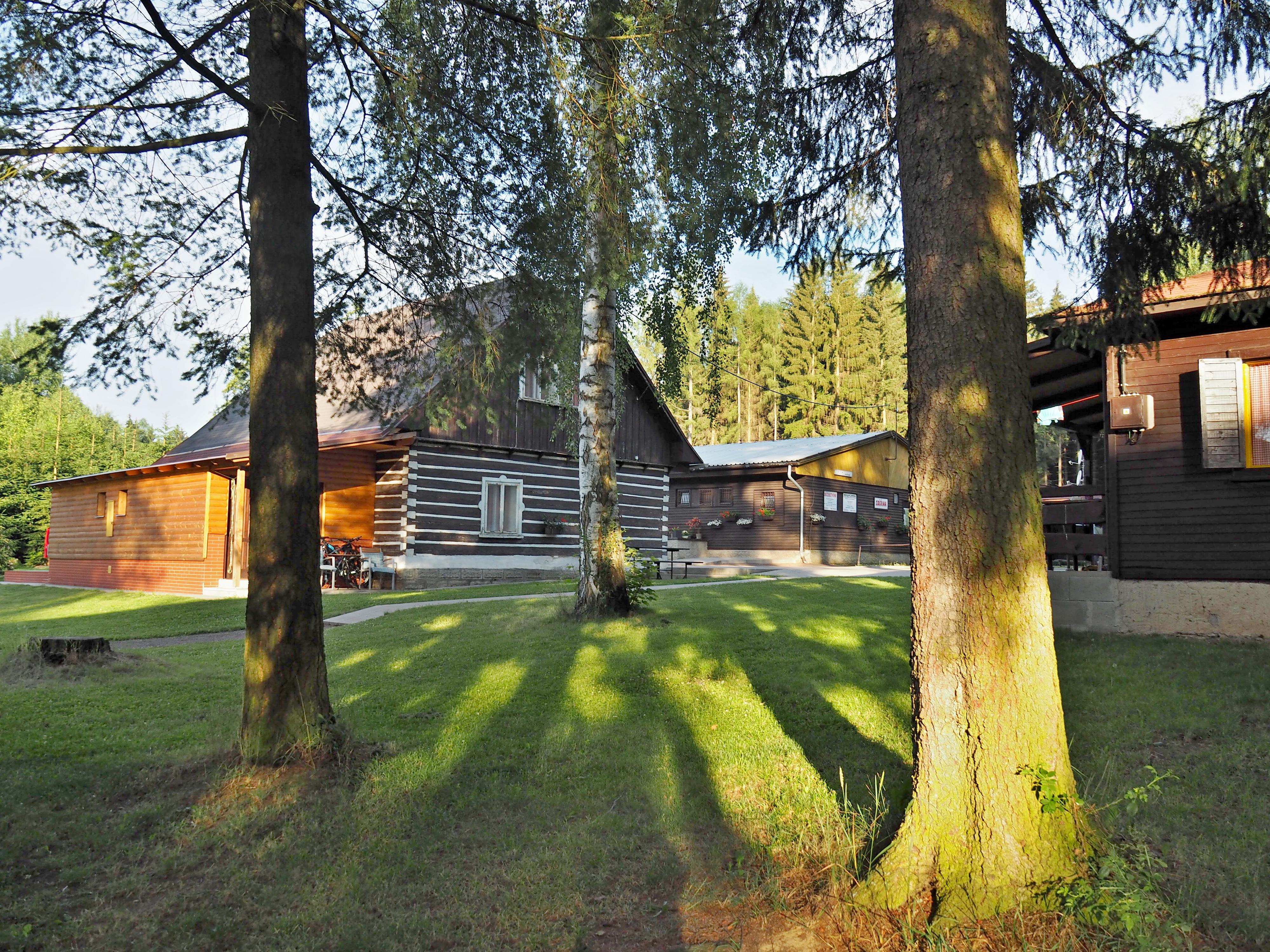 Chatový areál Zděřina foto 3