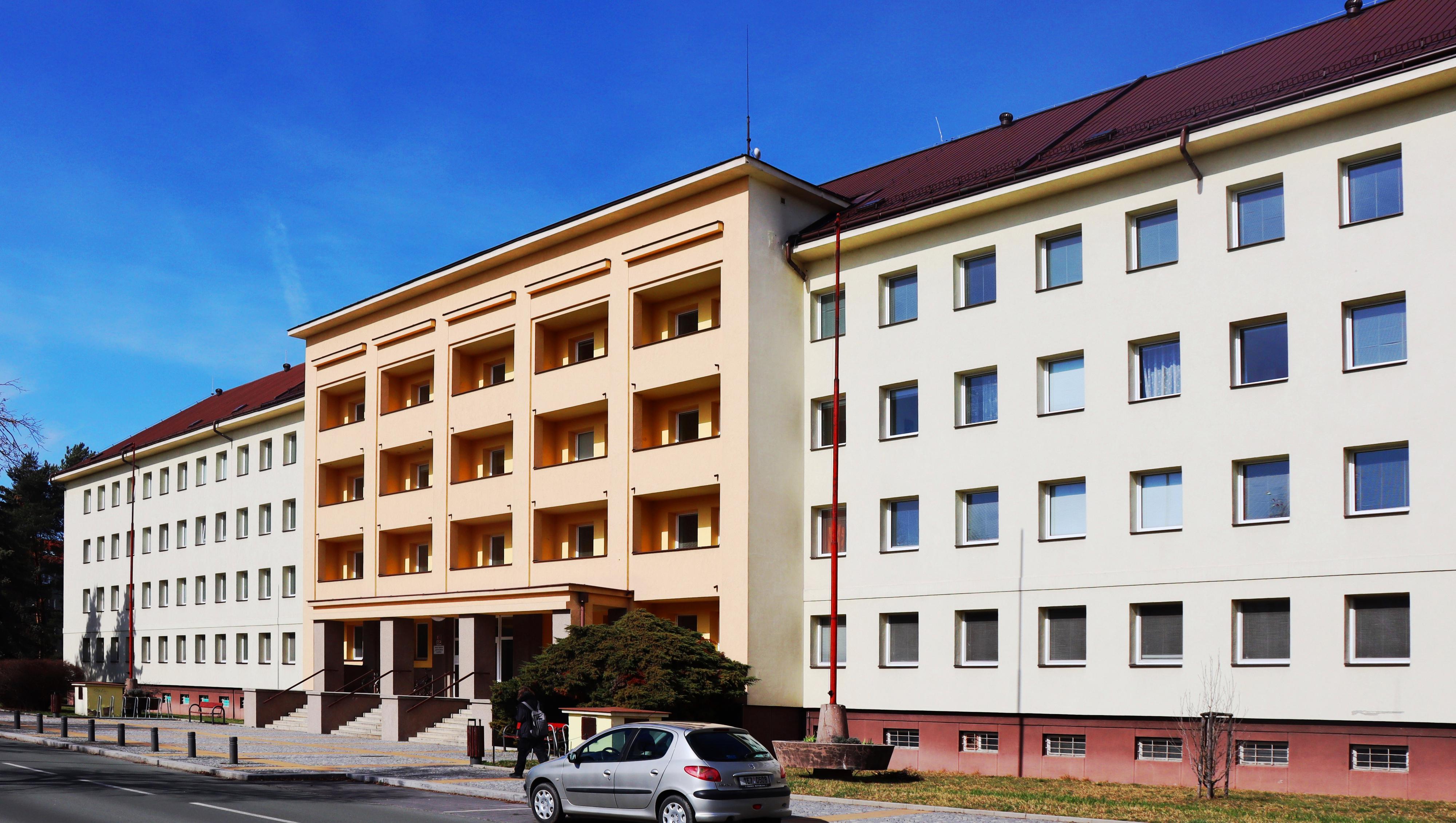 Domov mládeže a školní jídelna Pardubice foto 5