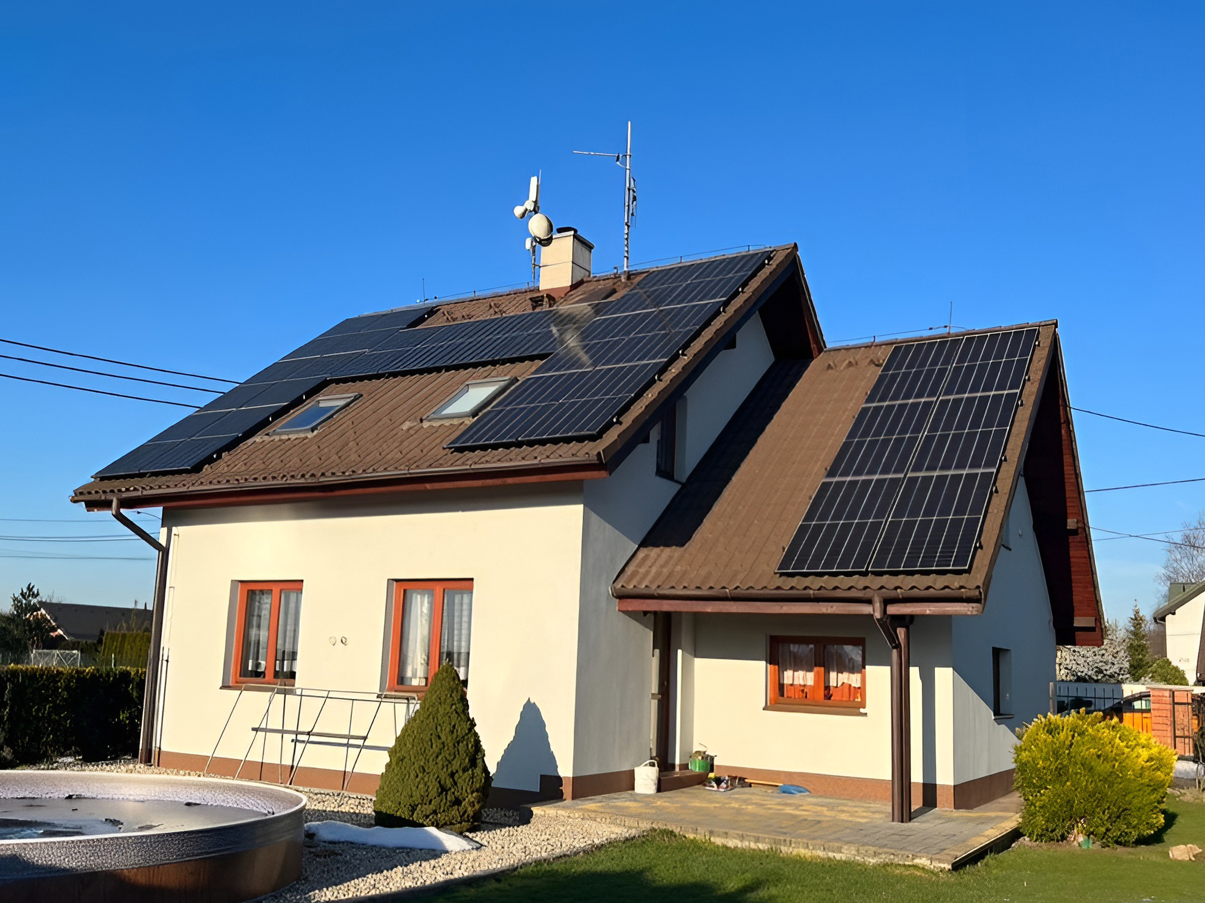 PENÍZE NA STŘEŠE foto 2