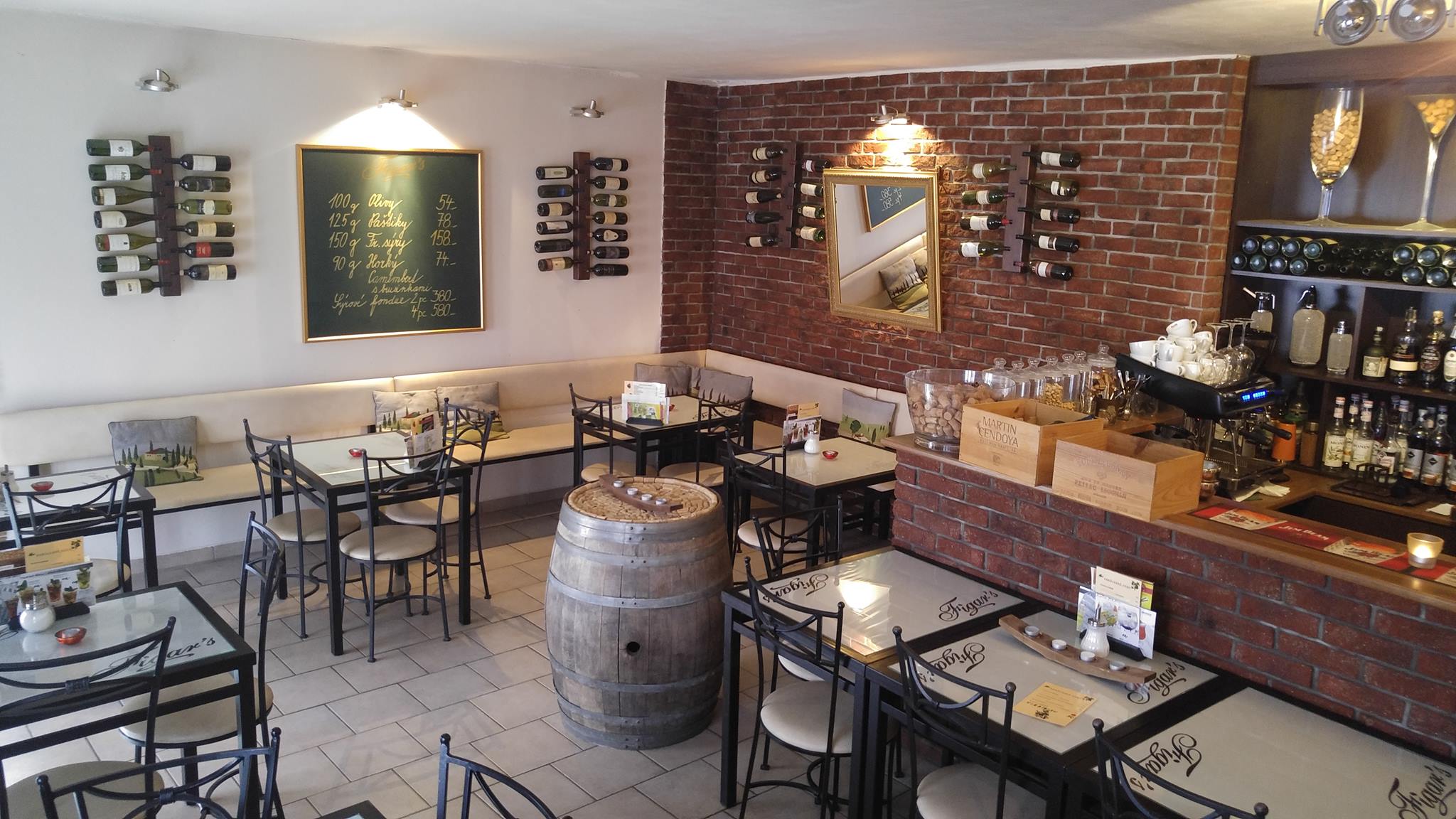 Figar's Wine & Café Bar