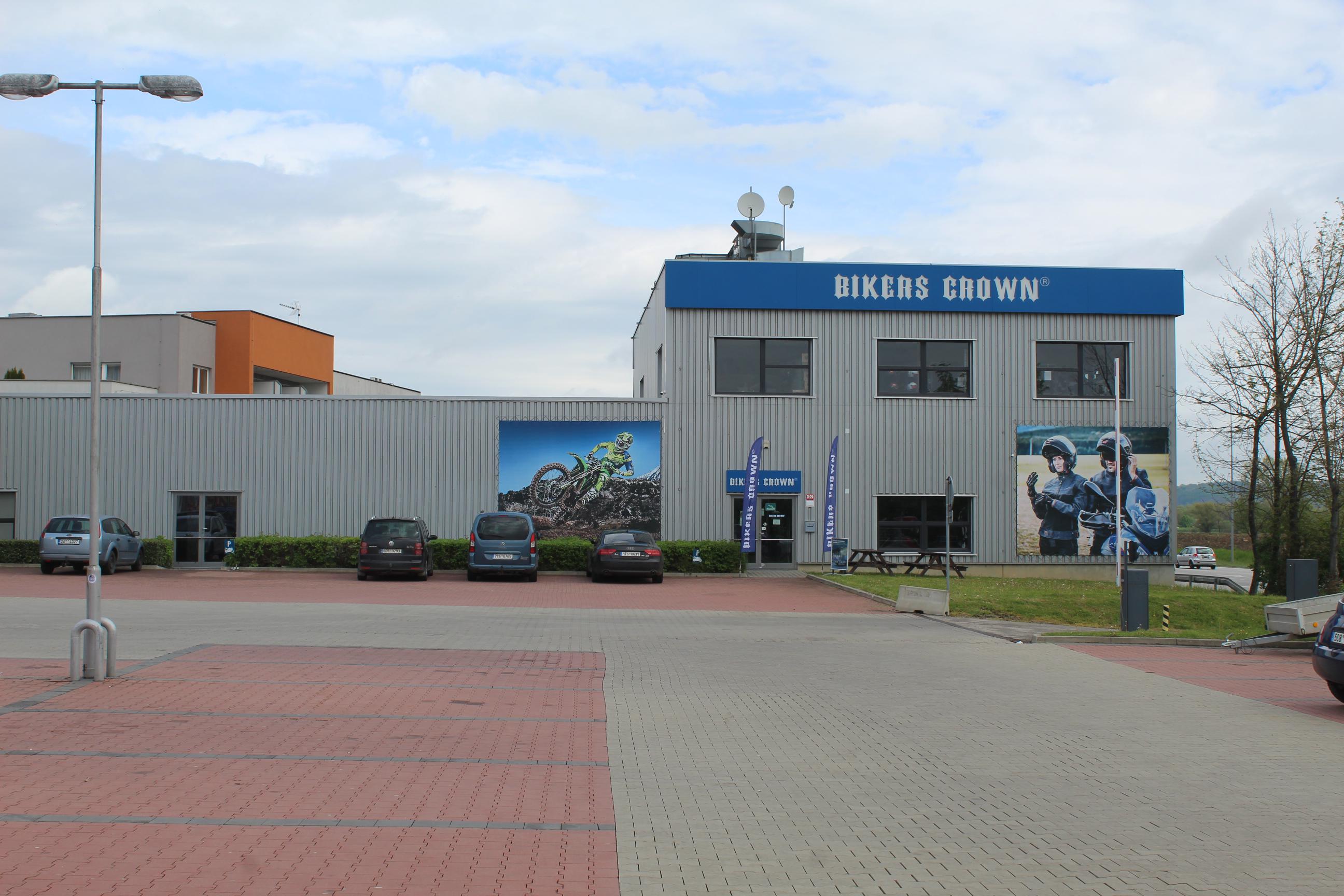 BIKERS CROWN foto 2