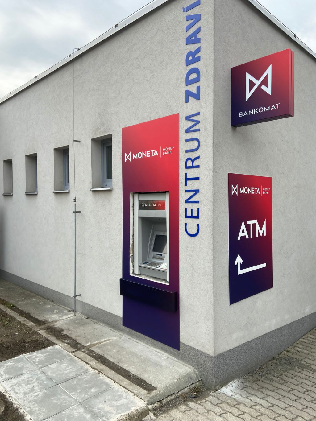 Bankomat MONETA Money Bank foto 2