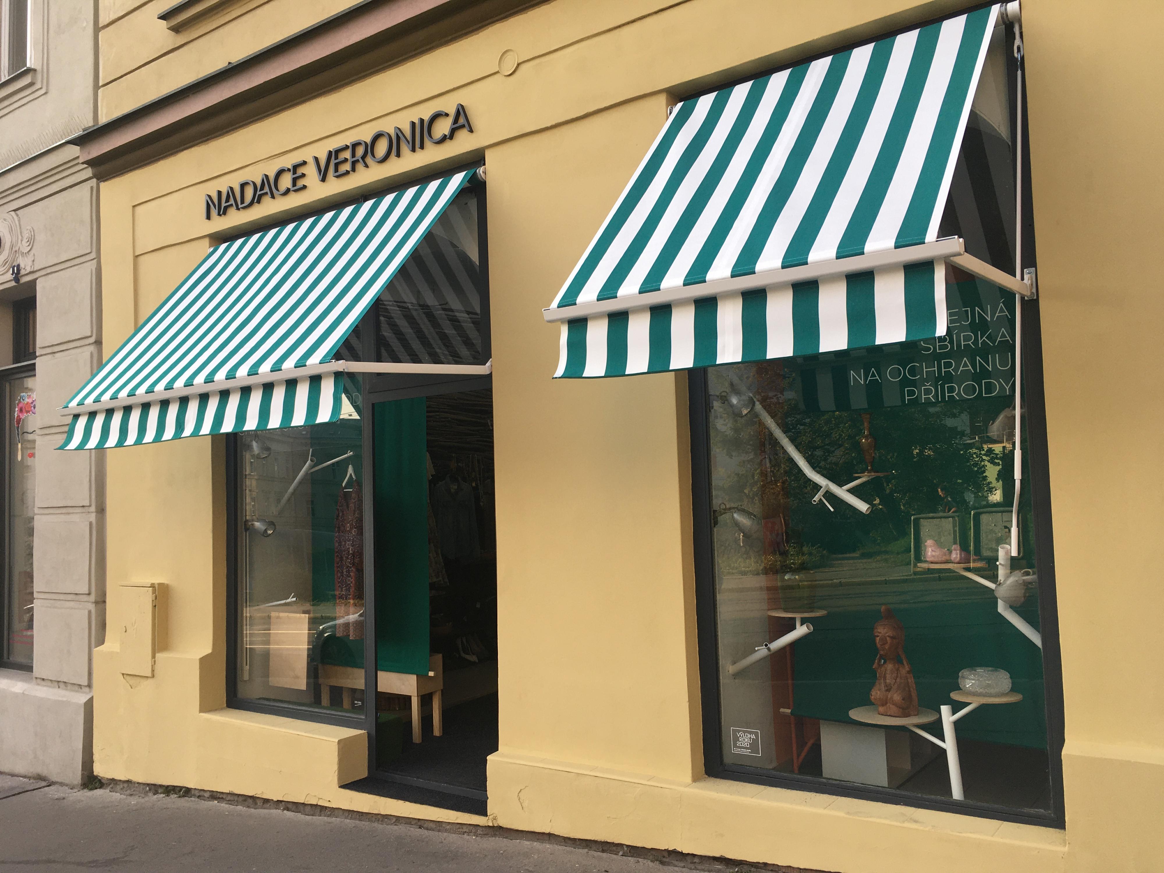 Dobročinný obchod Nadace Veronica foto 3