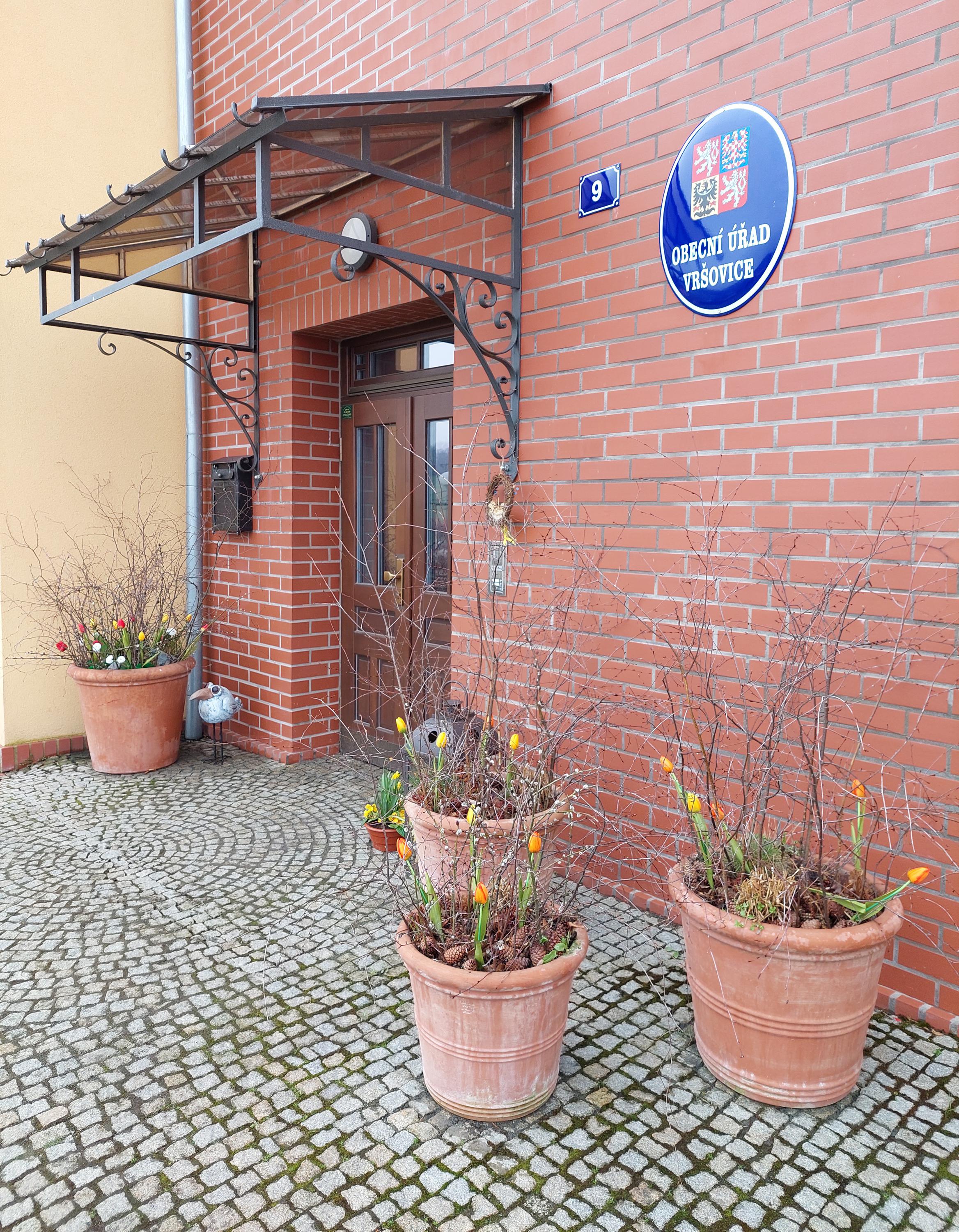 Vršovice - obecní úřad foto 2