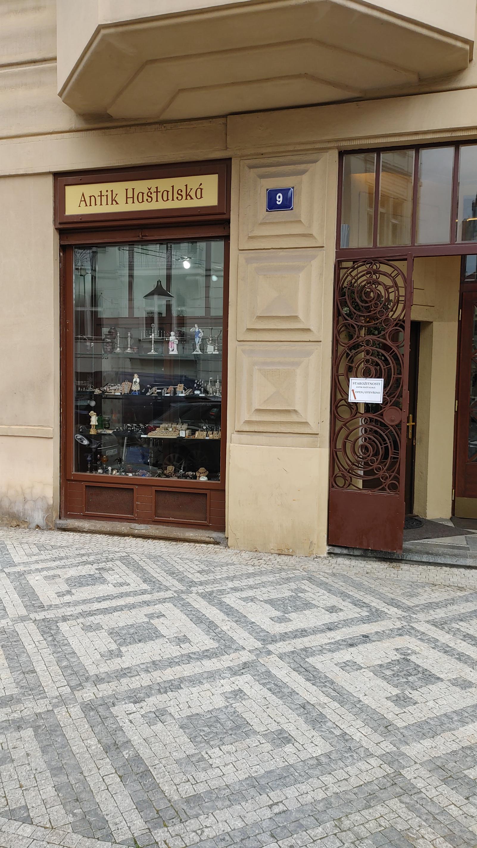 Antik Haštalská foto 3