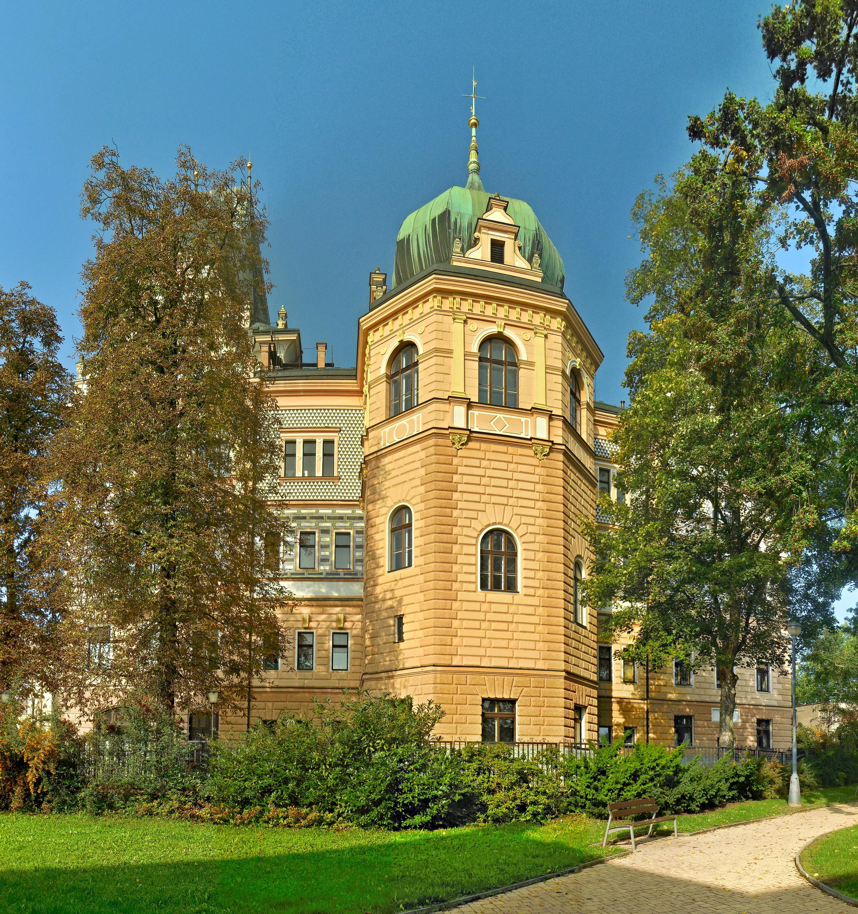 Městská knihovna Přelouč foto 3