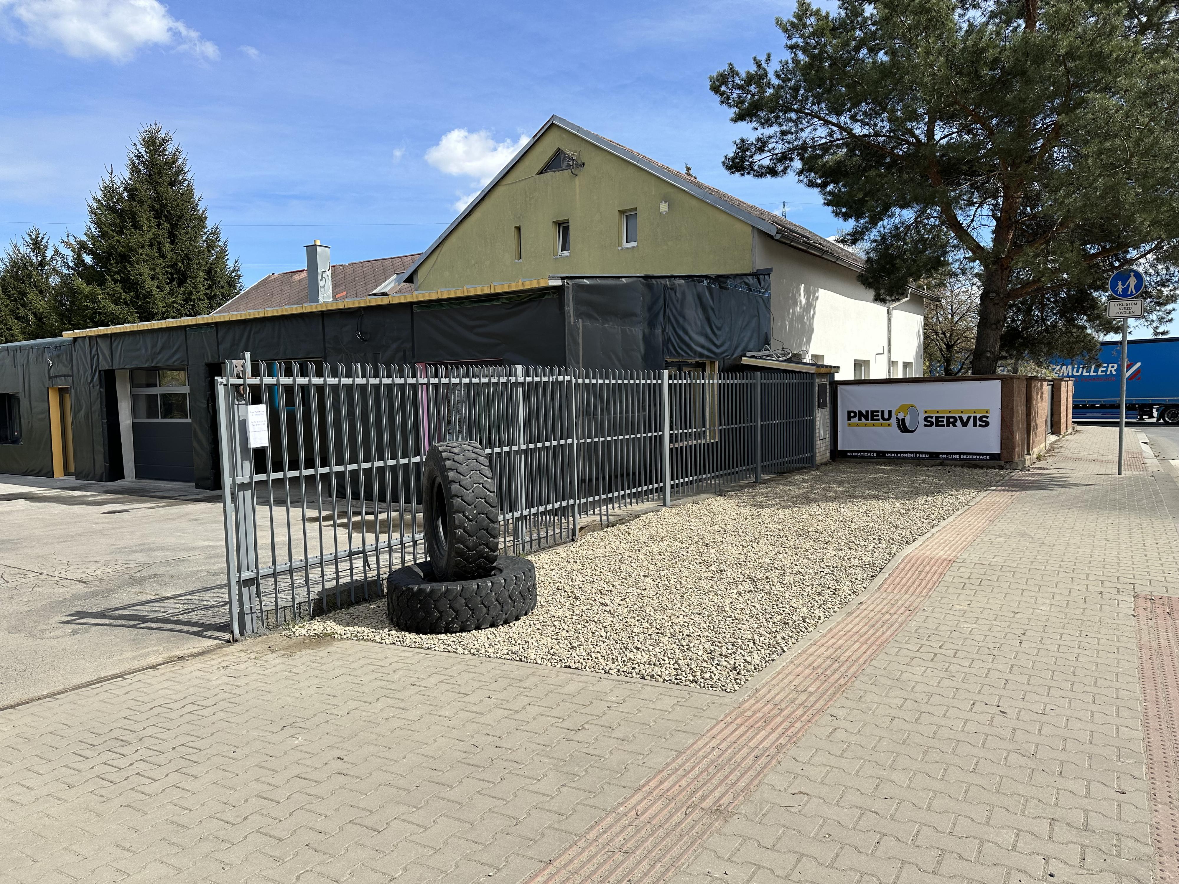 PNEUSERVIS Pavlík foto 3