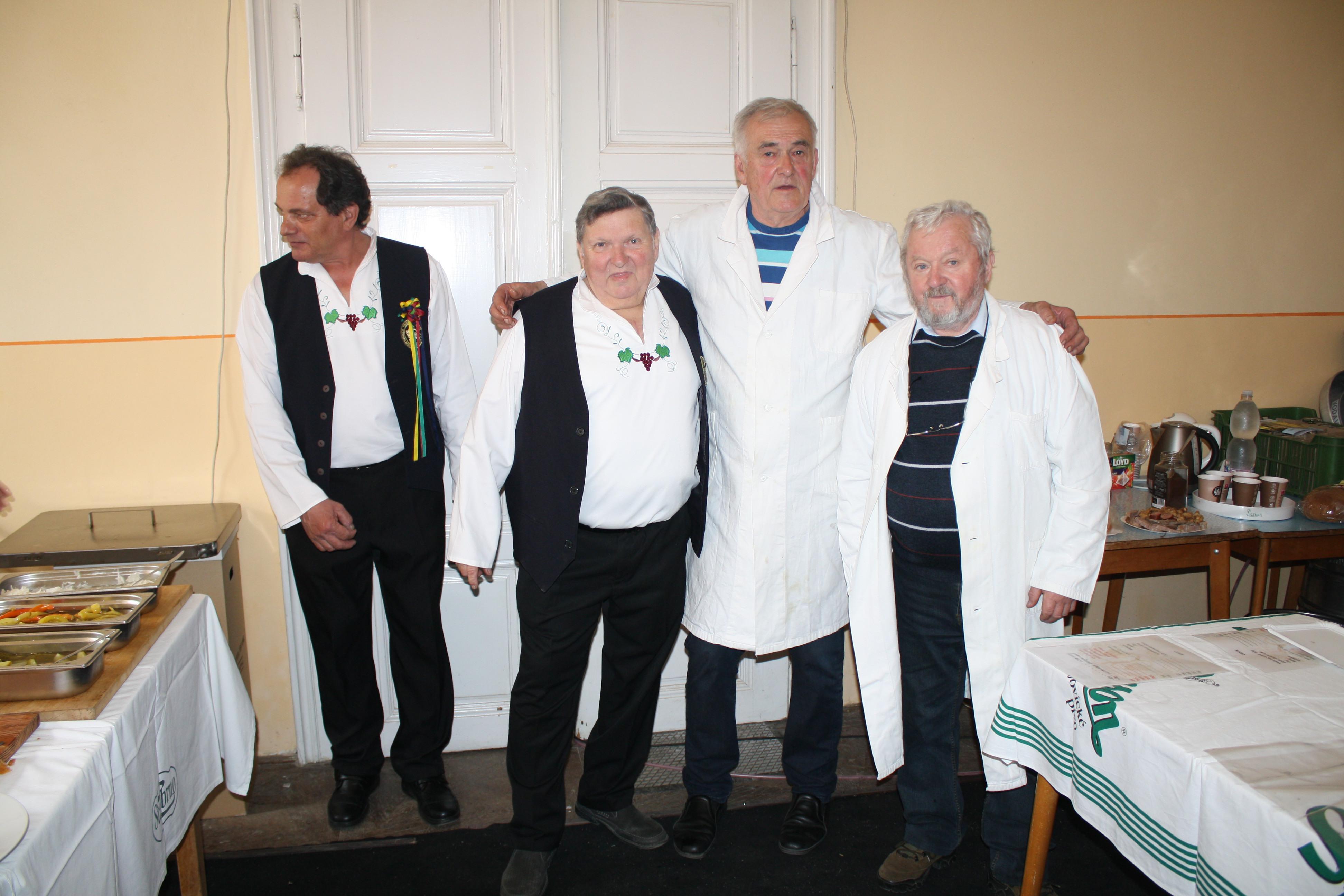 Miroslavské Knínice - obecní úřad foto 5