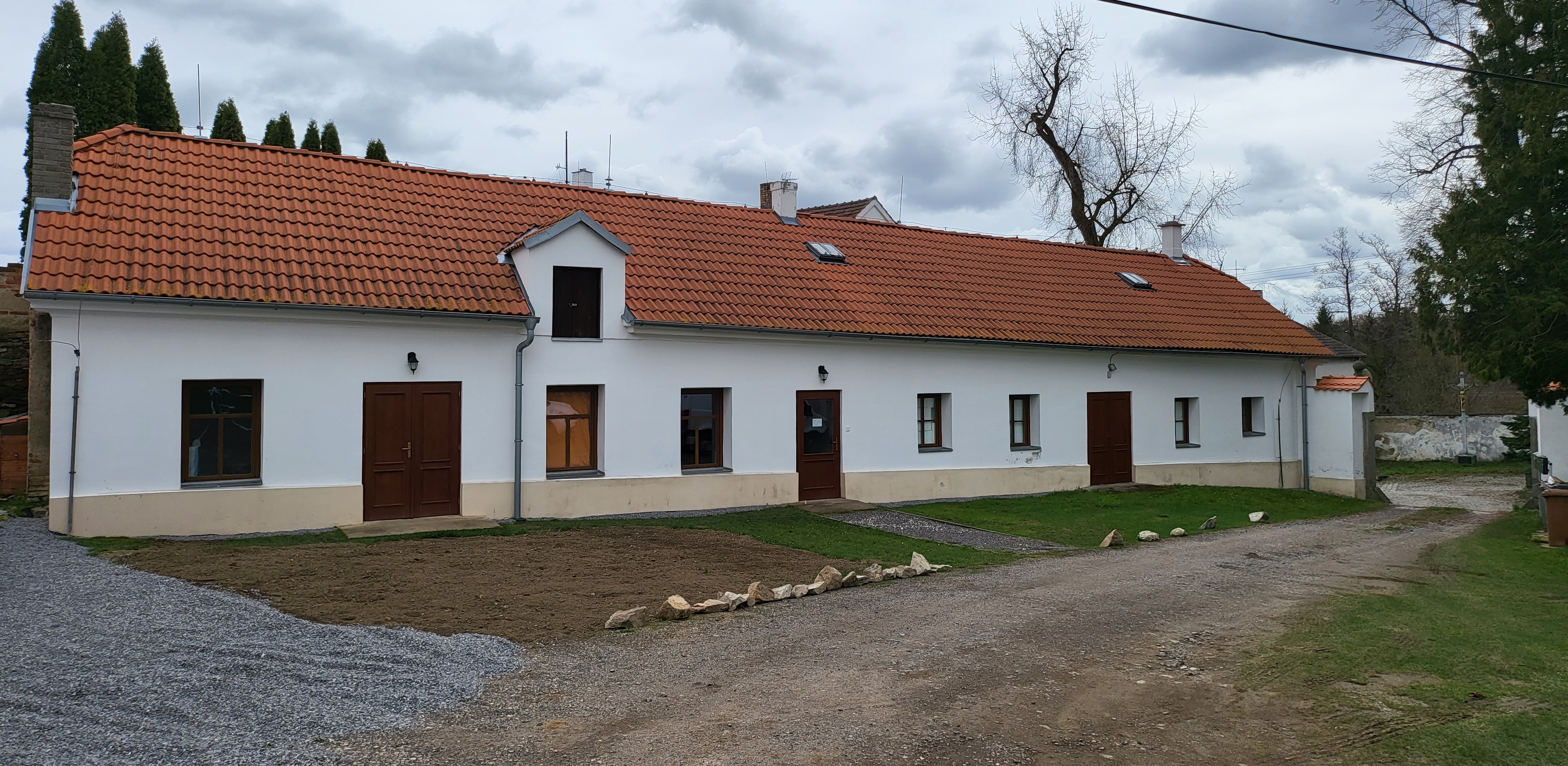 Dekoles foto 2