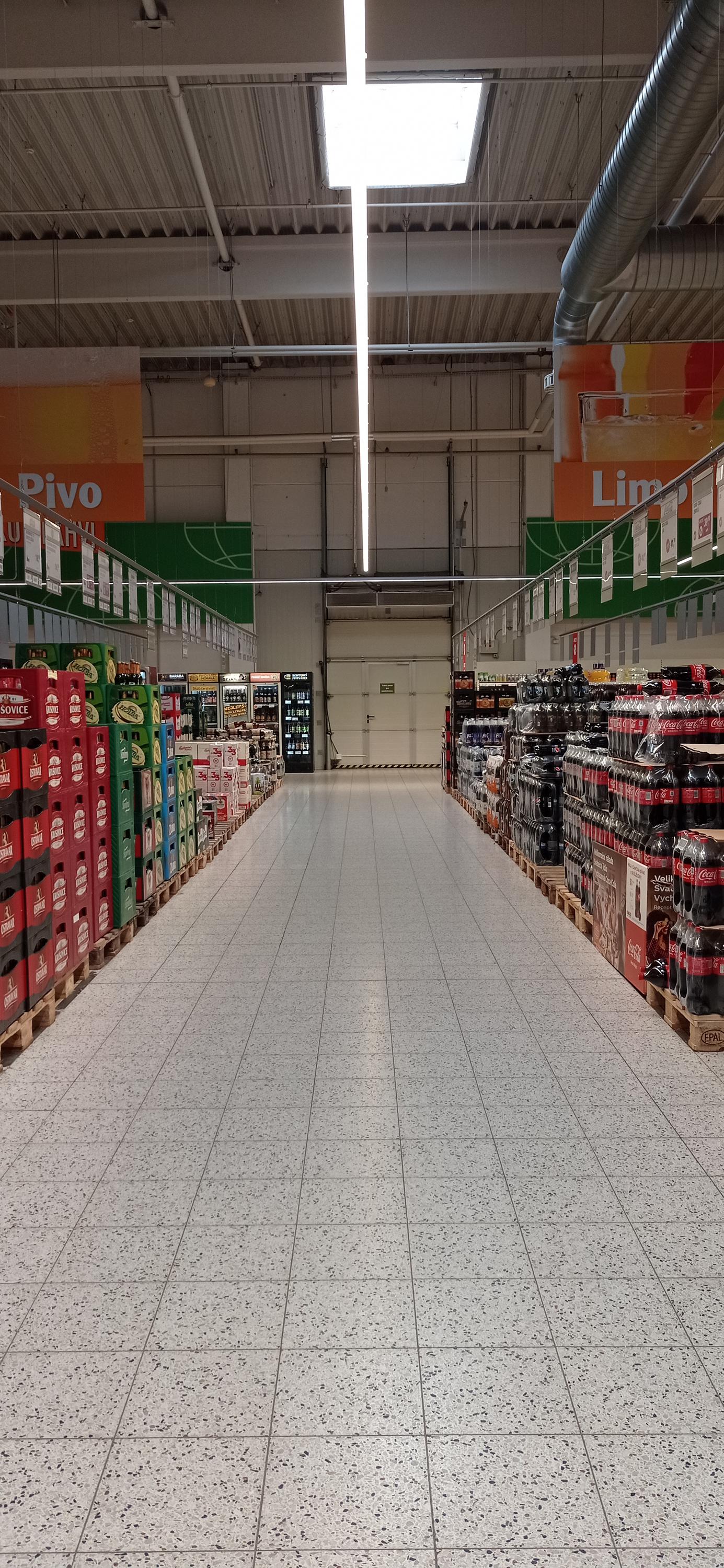 Globus Hypermarket foto 2