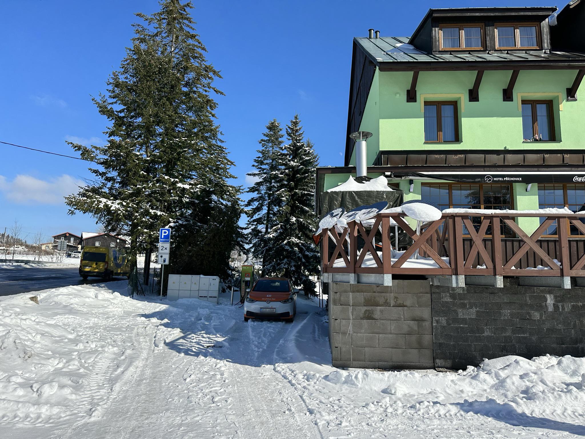 Nabíjecí stanice ČEZ foto 3