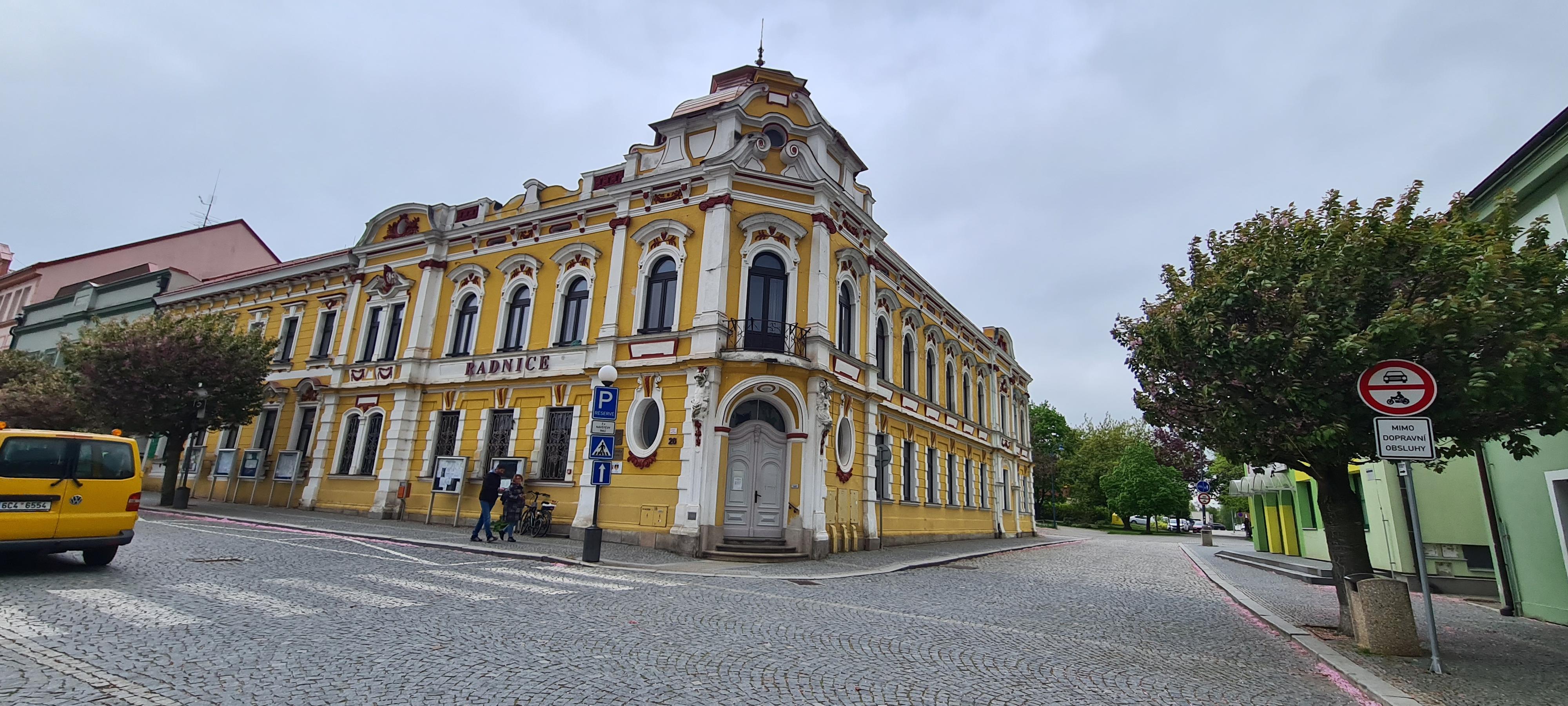 Veselí nad Lužnicí - městský úřad foto 3