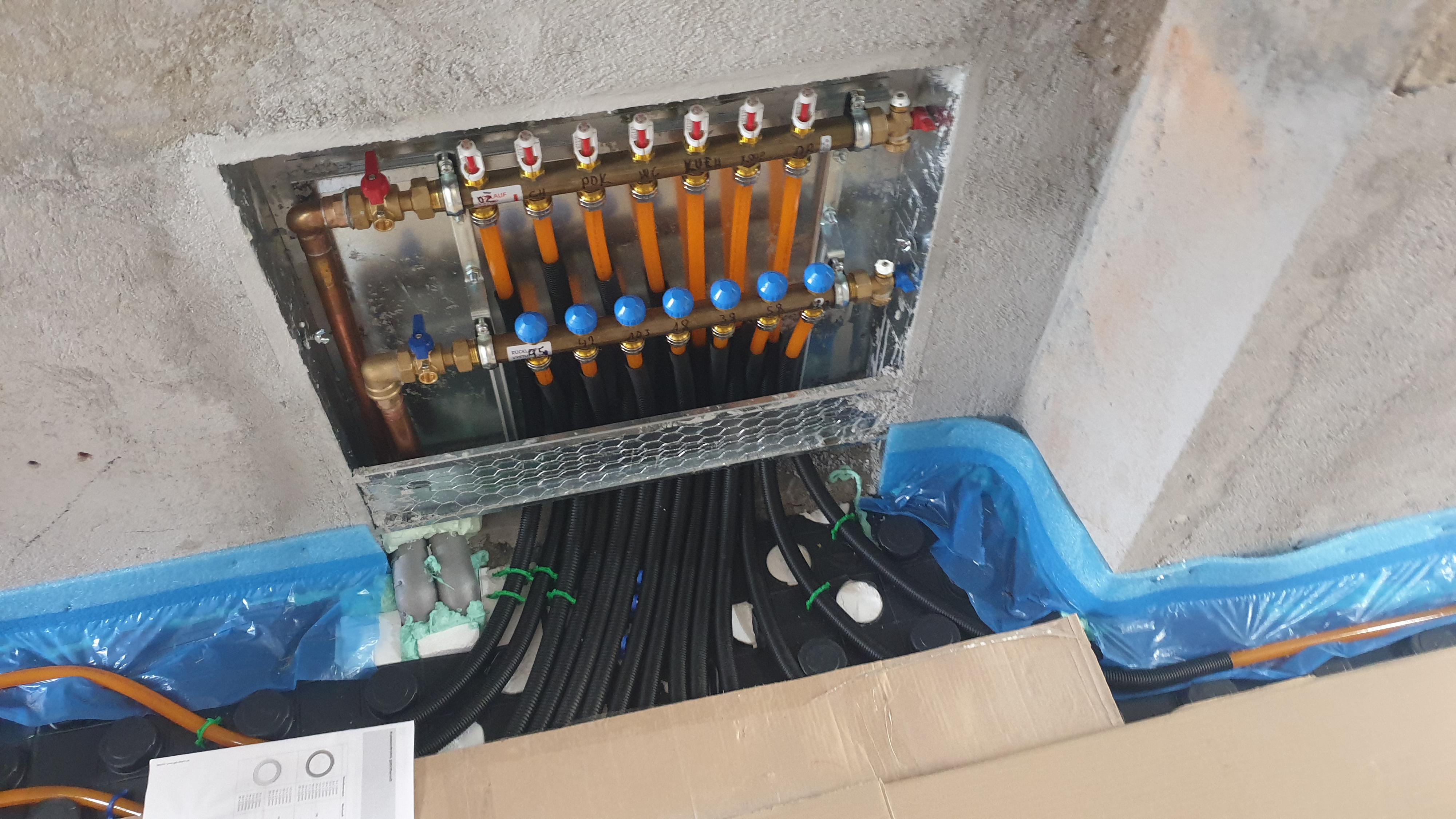 Petr Šmejkal VODA-TOPENÍ-PLYN foto 3