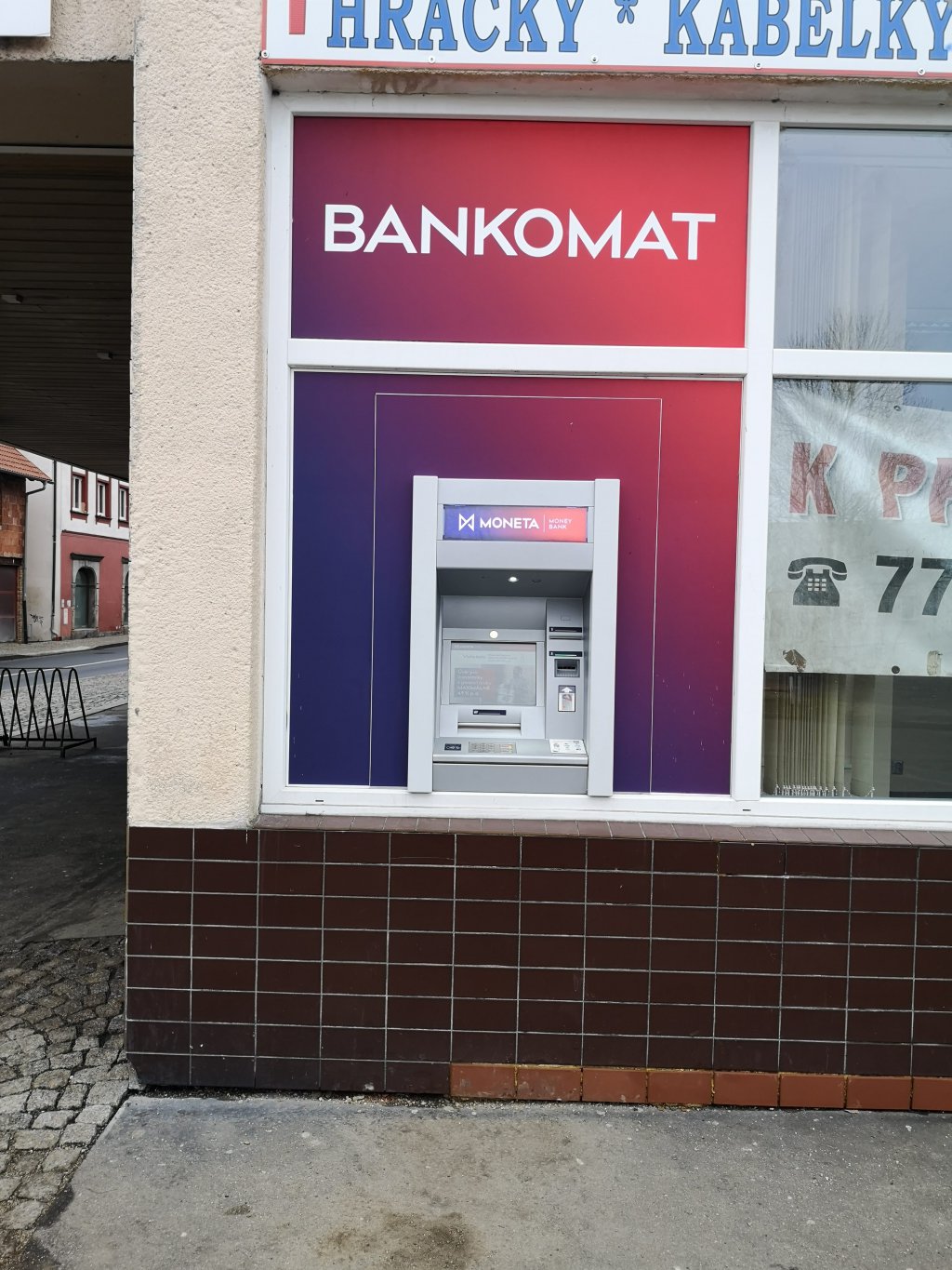 Bankomat MONETA Money Bank foto 2