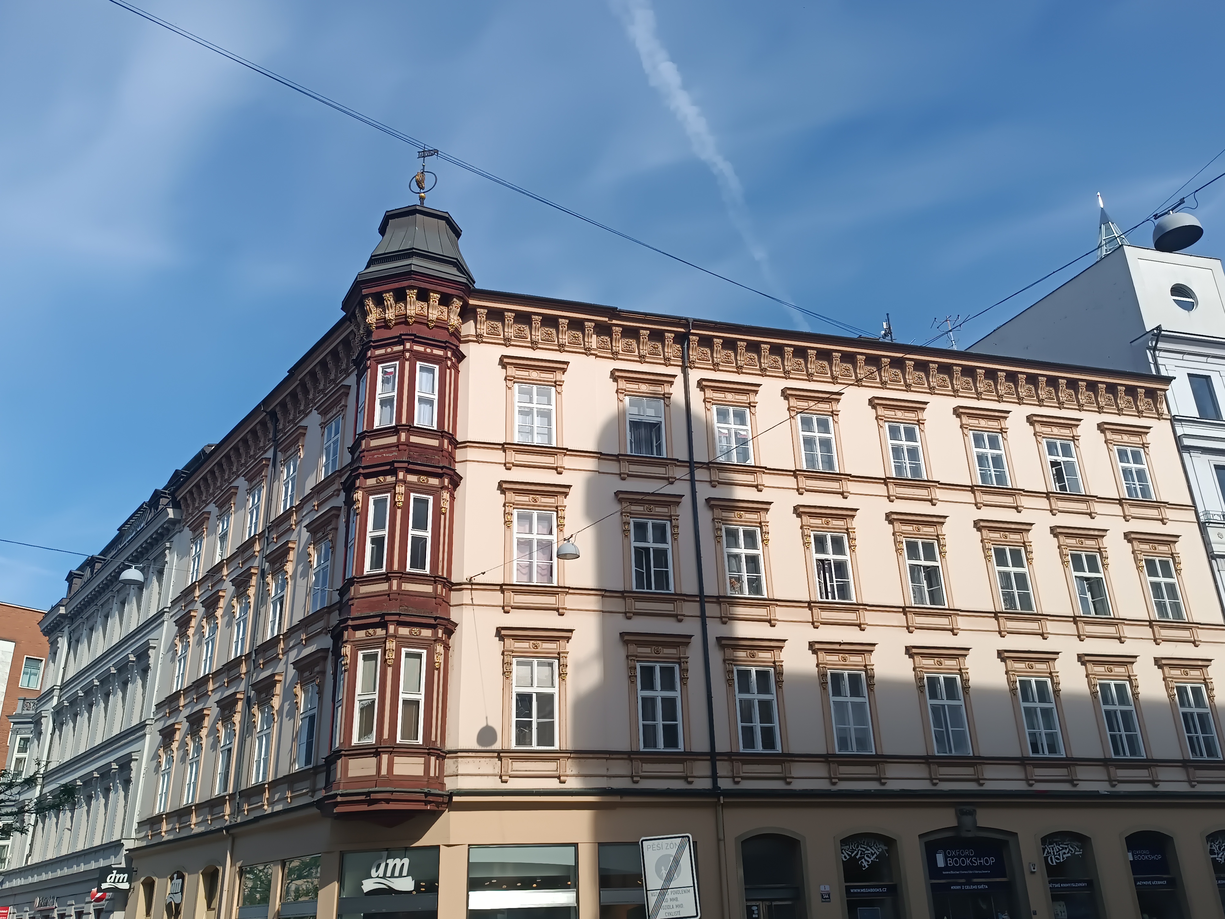 Knihkupectví Megabooks Brno foto 2