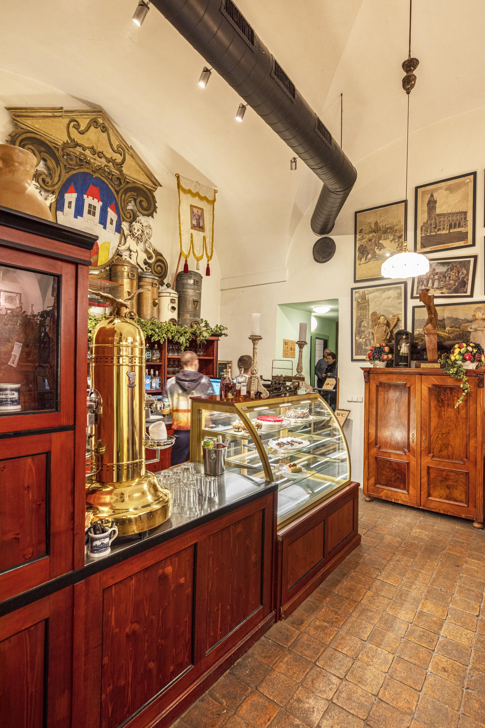 Barokní kavárna foto 6