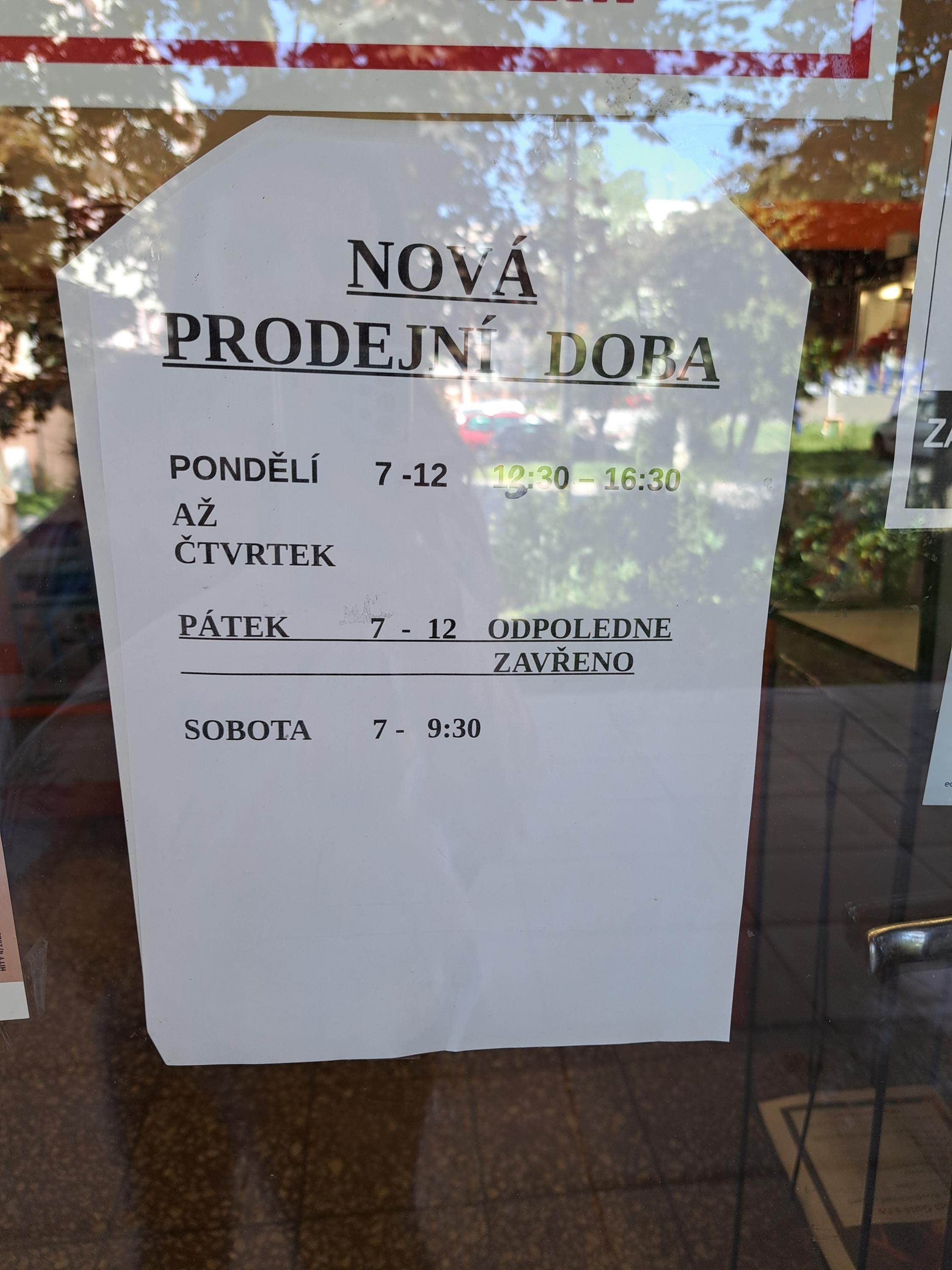 JEDNOTA, spotřební družstvo v Podbořanech - COOP foto 2