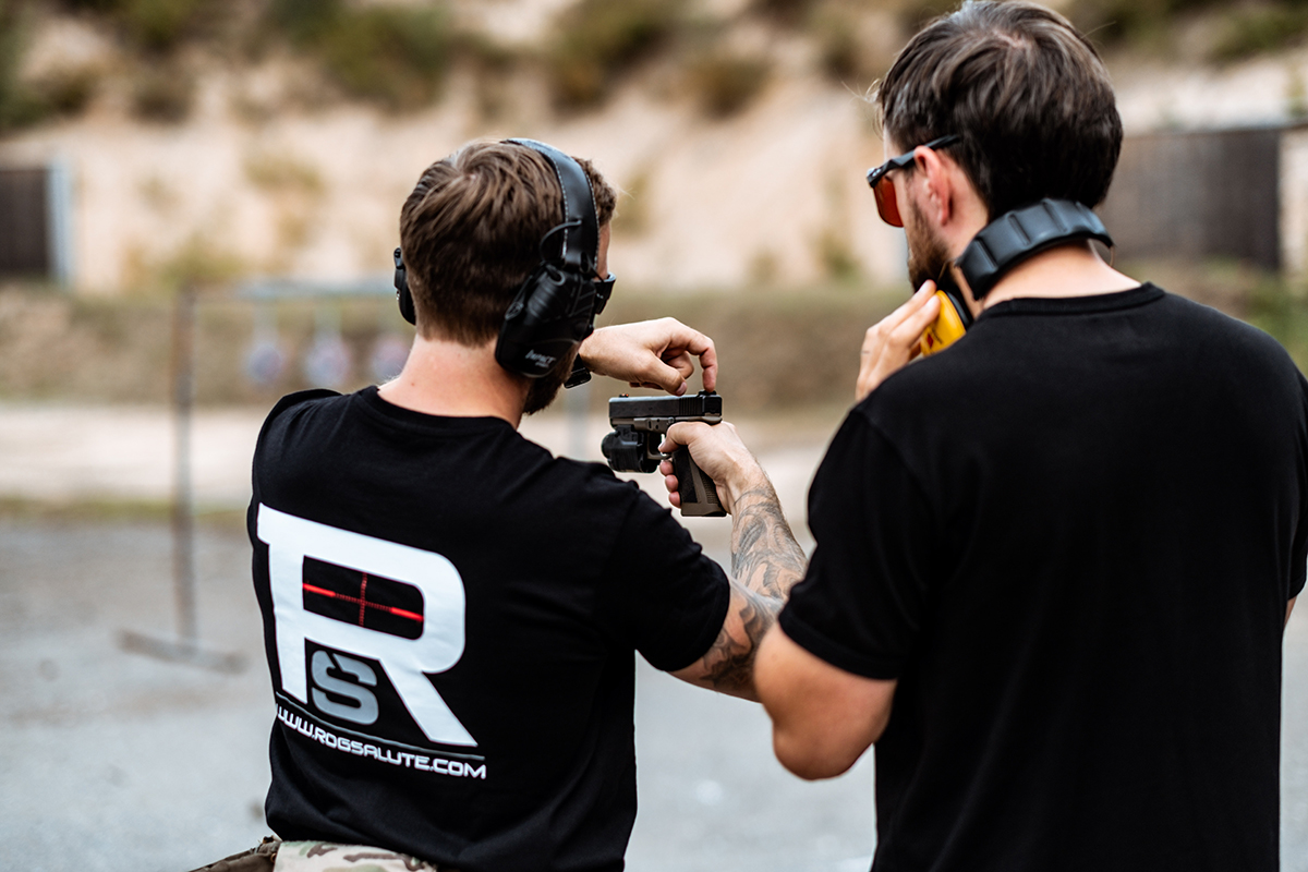 Rog Salute - střelecké a zdravotní kurzy