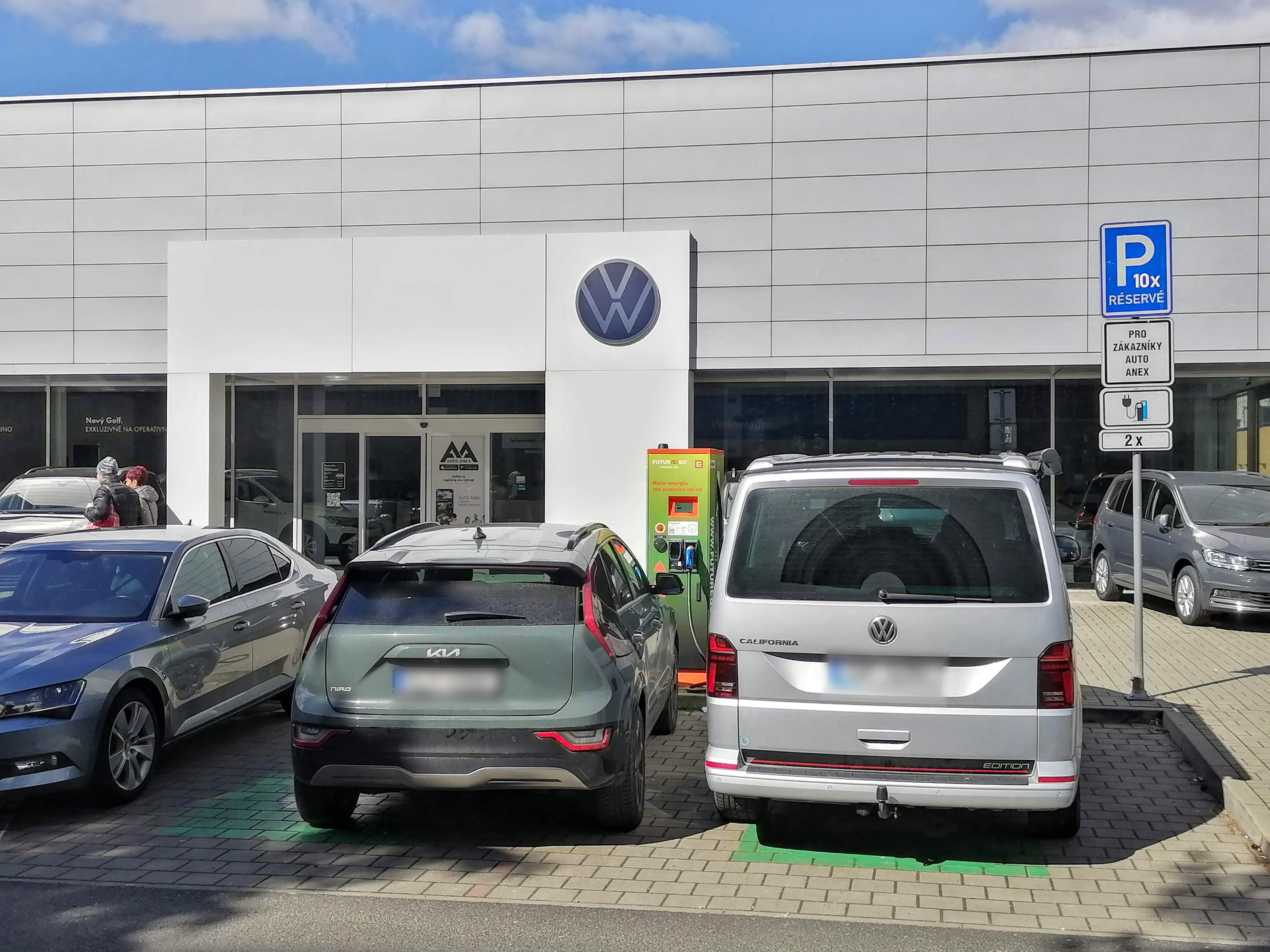 Nabíjecí stanice ČEZ