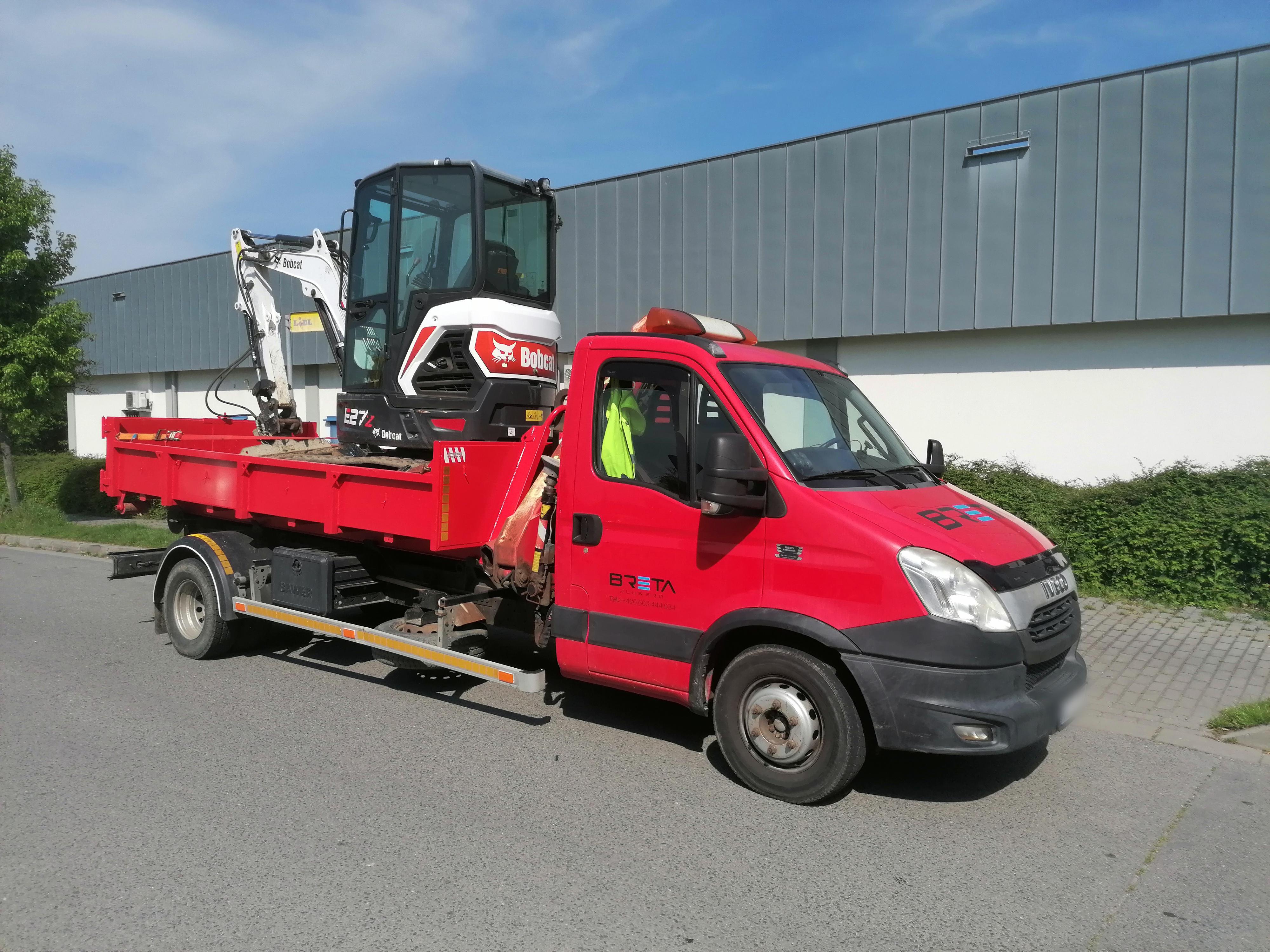 BRETA PLUS - kontejnerová doprava s hydraulickou rukou foto 4