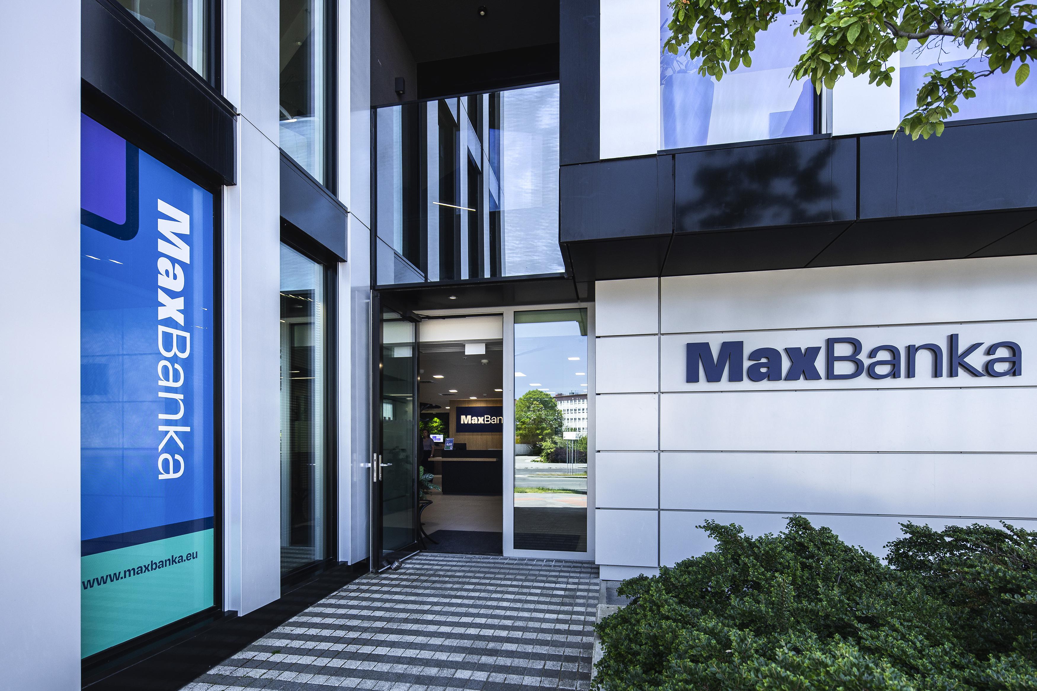 Max banka, a.s.