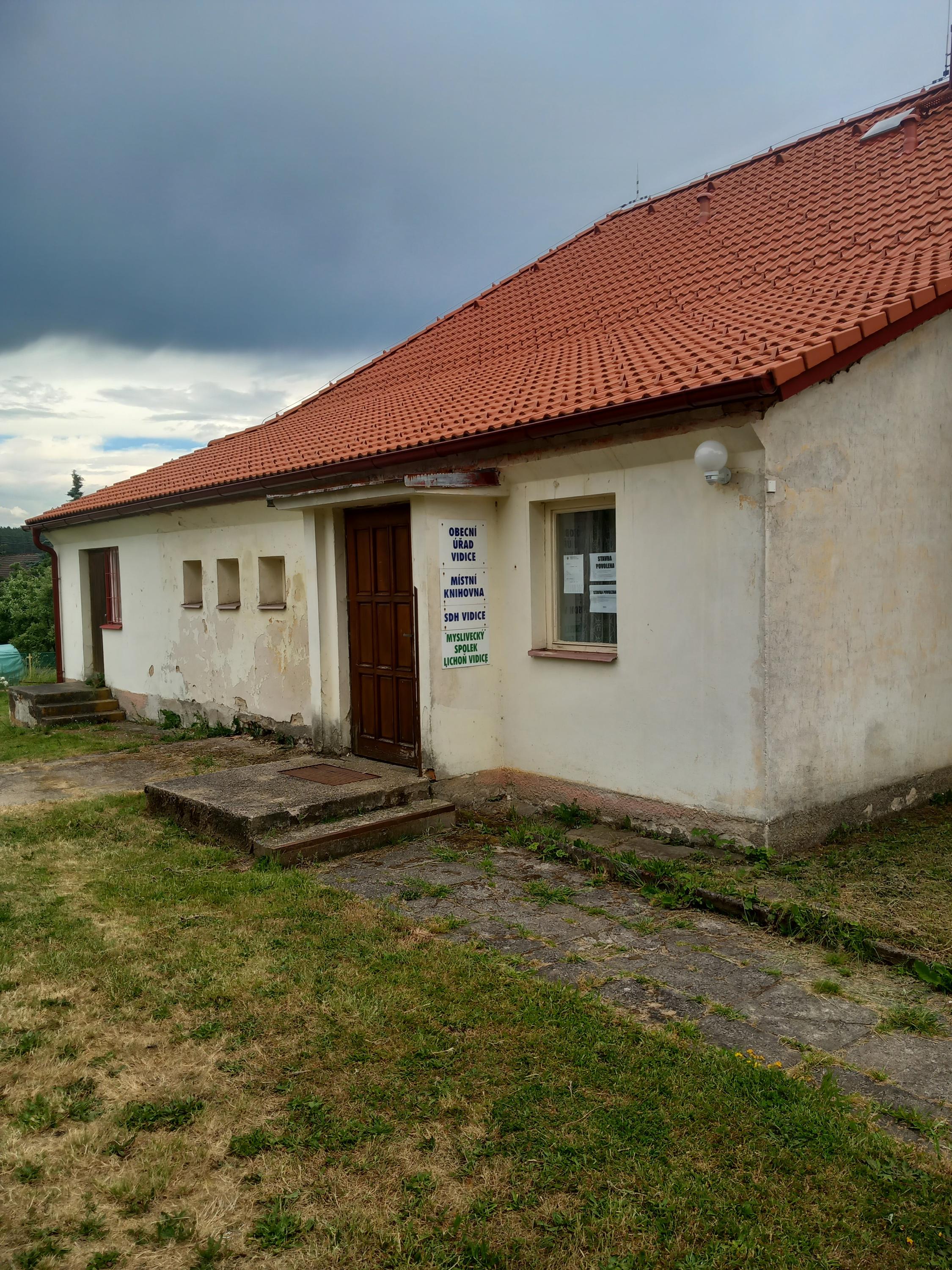 Vidice - obecní úřad foto 2
