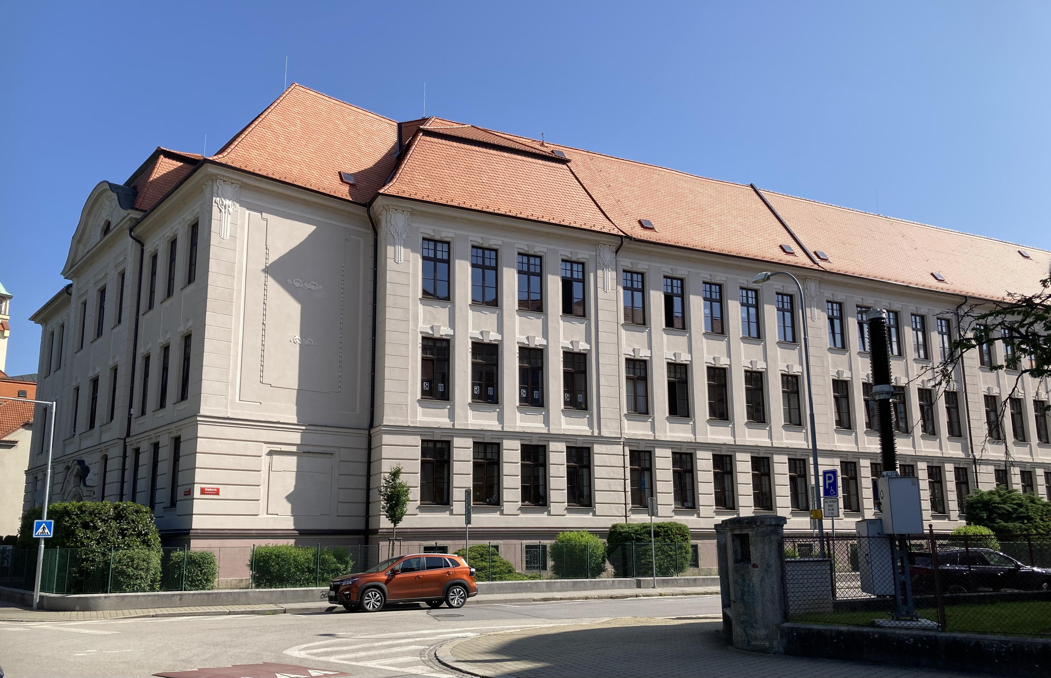 Základní škola, Dukelská 11, České Budějovice foto 4