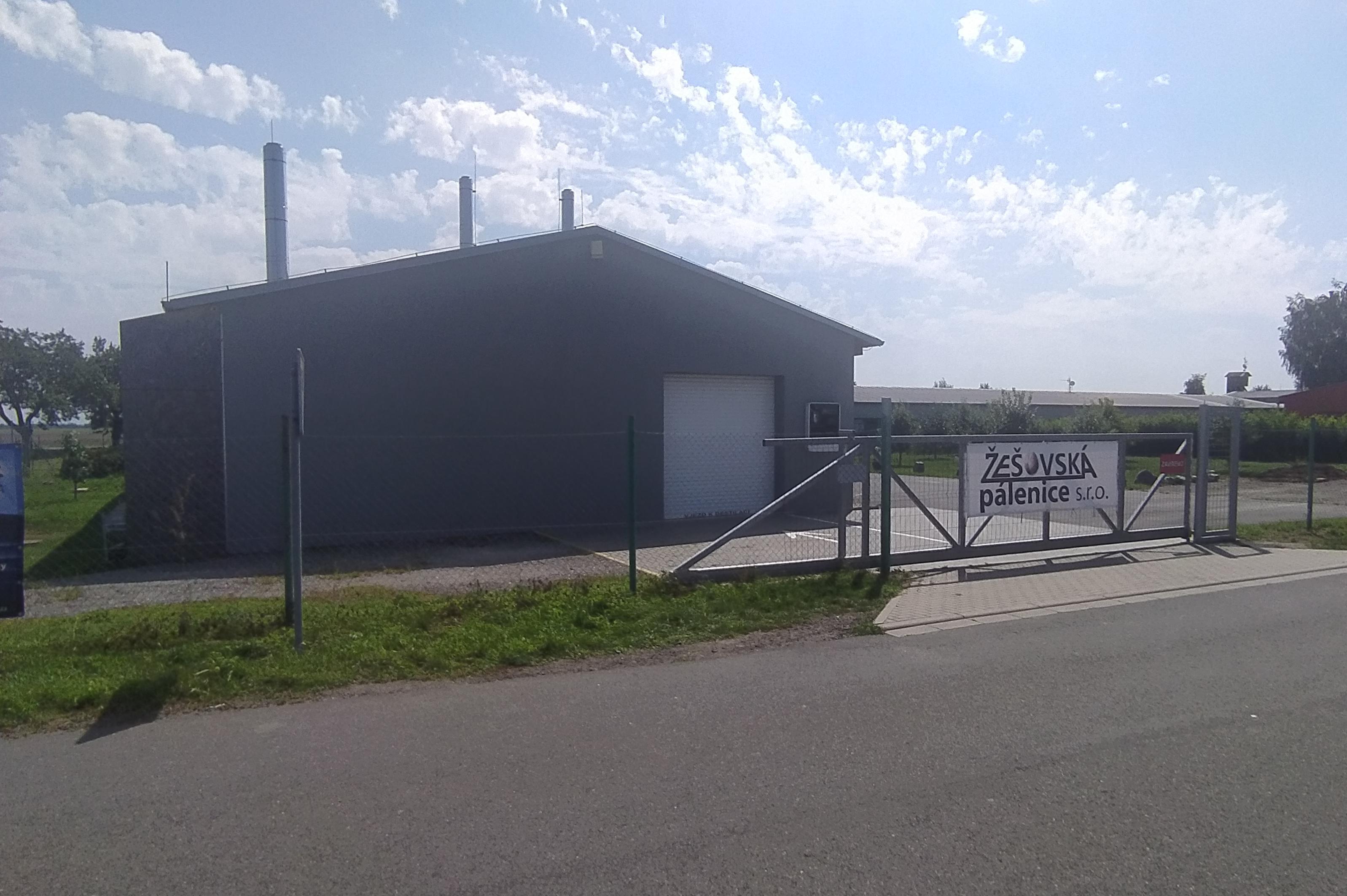 Žešovská pálenice