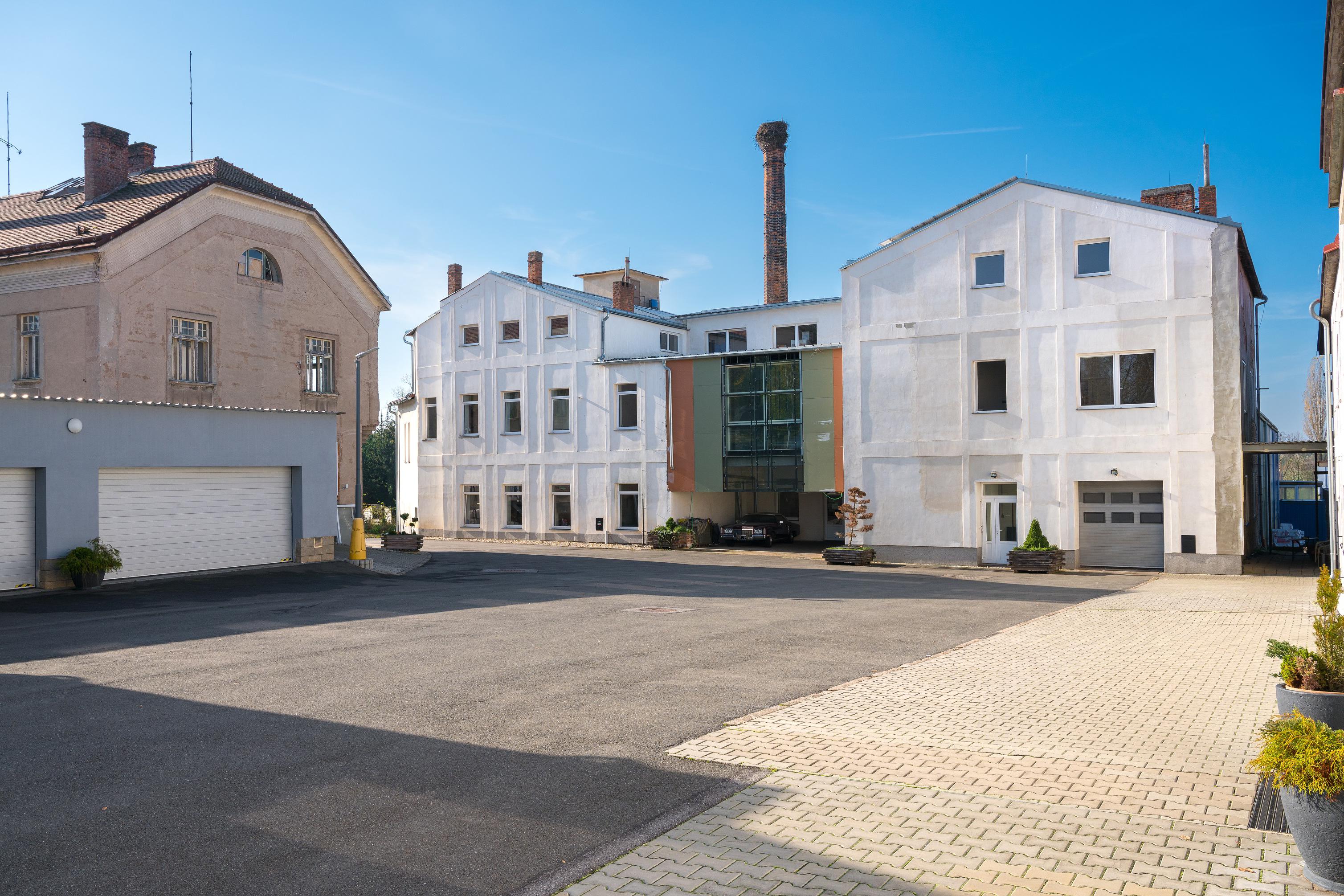 VÝPRACHTICKÝ, s.r.o.