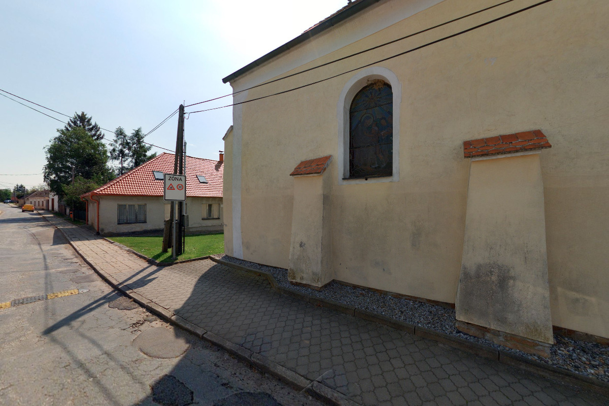 Římskokatolická farnost Lančov