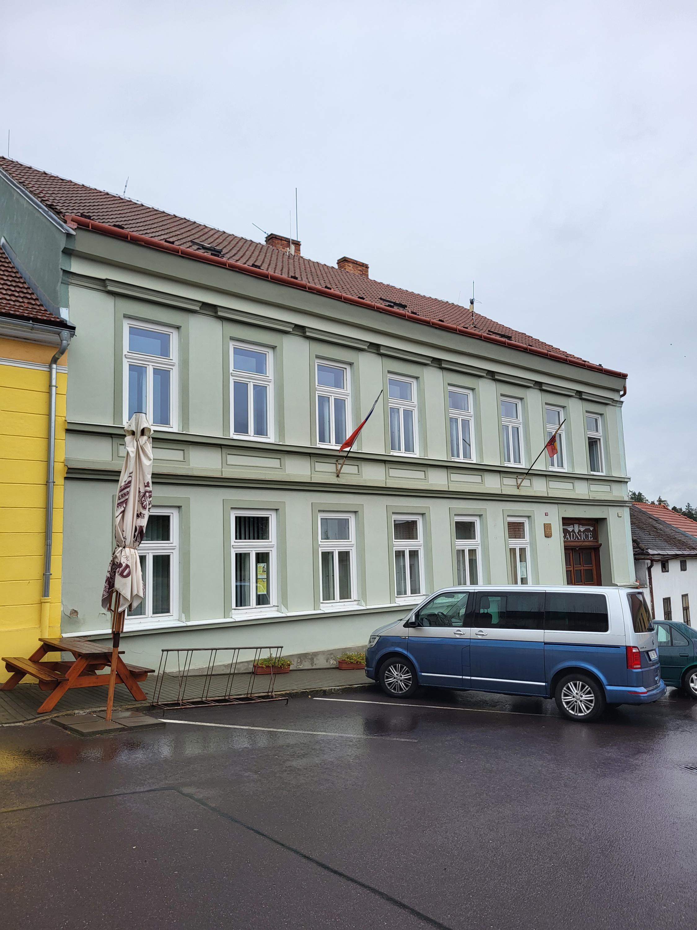 Jevišovice - městský úřad foto 4