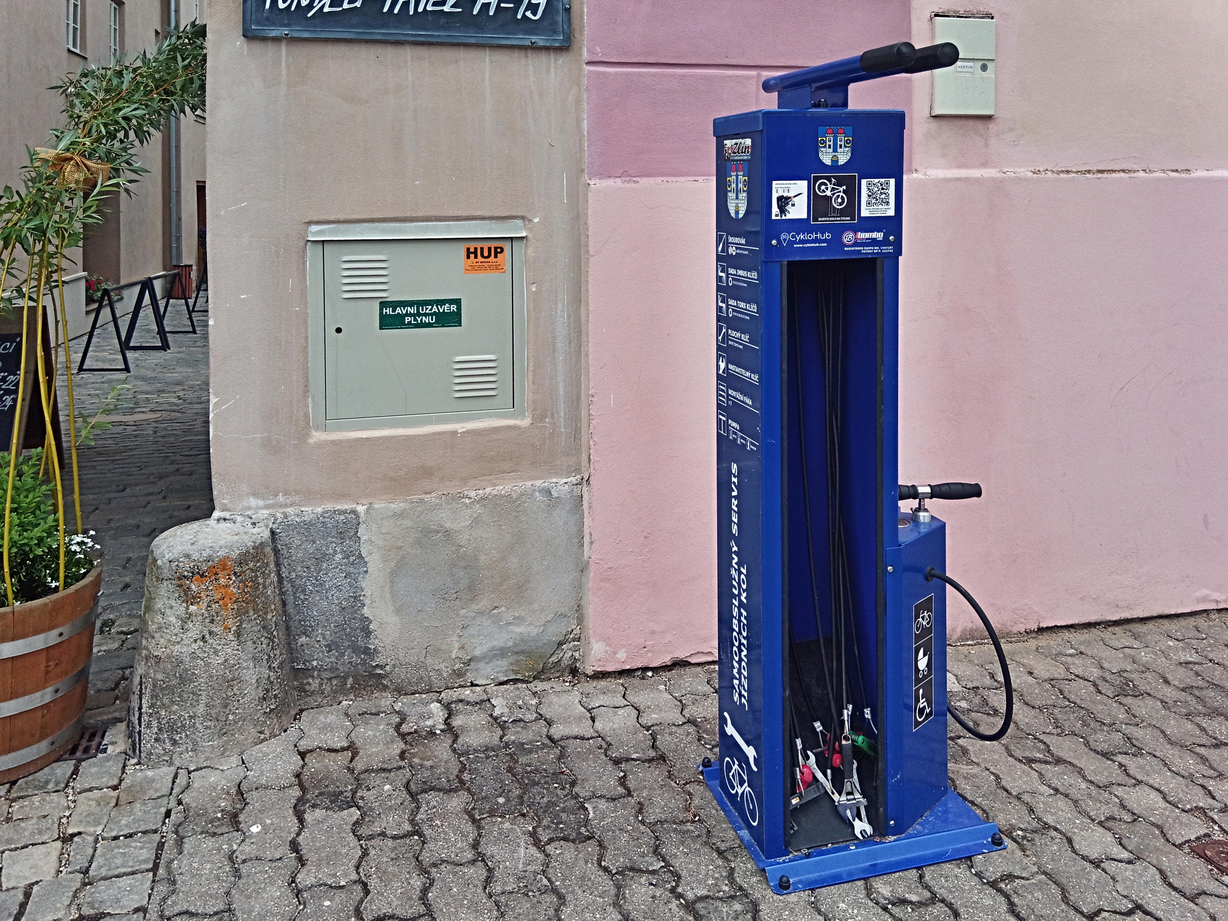 EVSELECT s.r.o. - Nabíjecí stanice foto 3