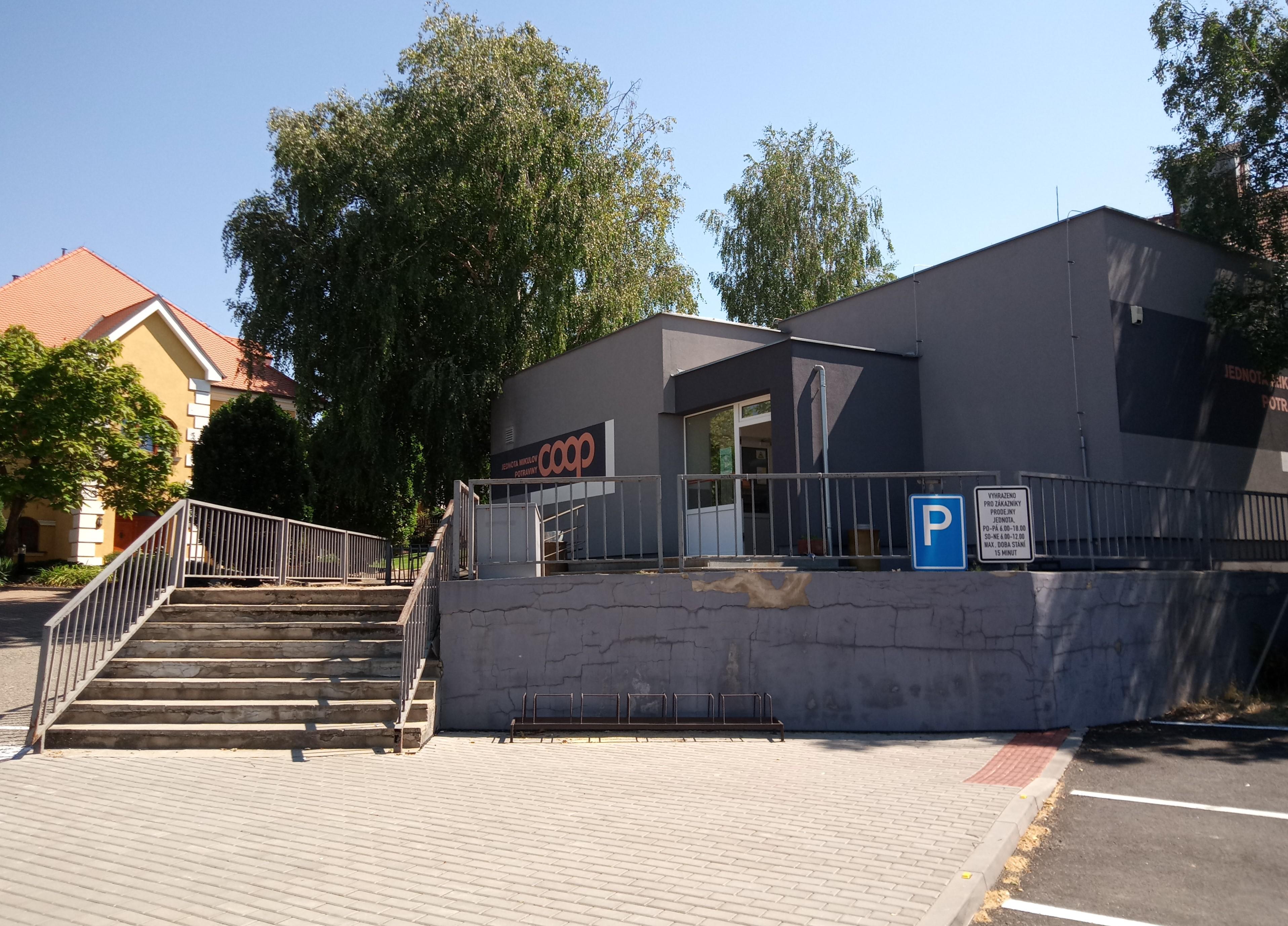 COOP - Jednota, spotřební družstvo v Mikulově foto 5