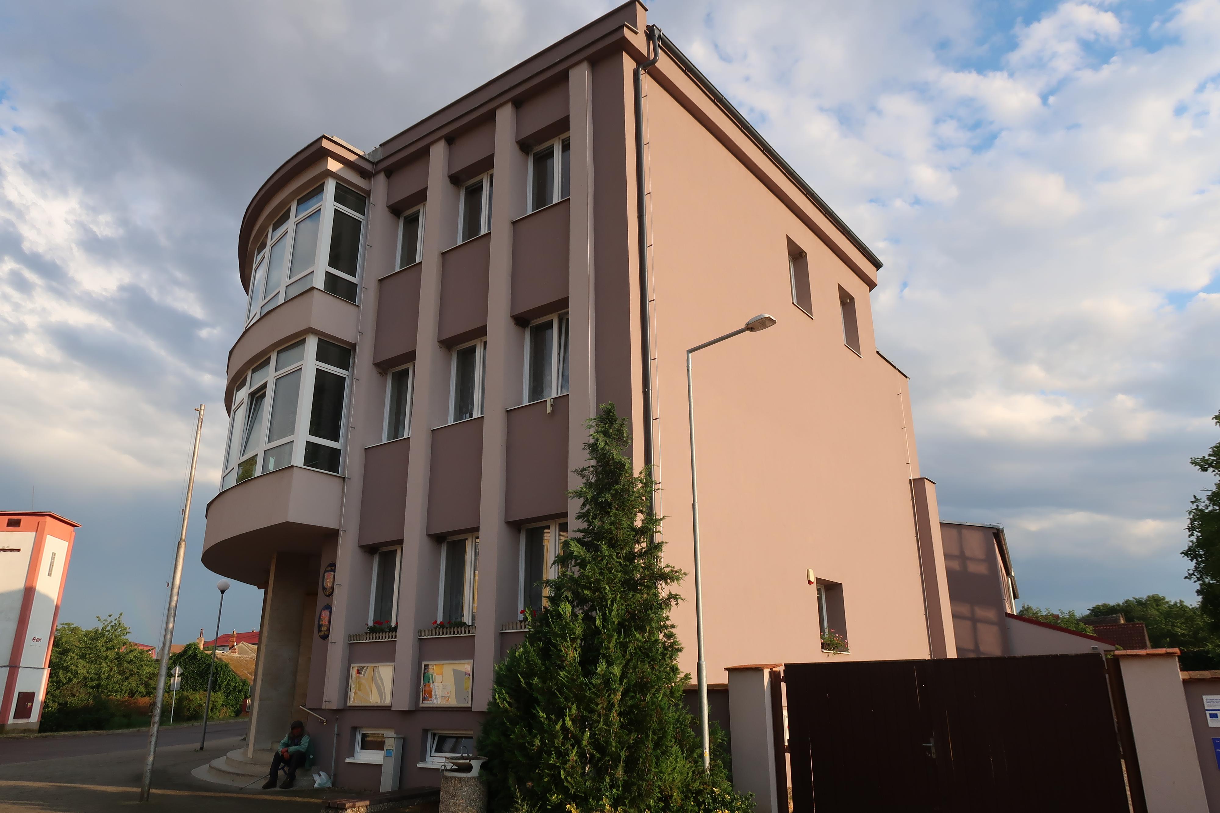 Šatov - úřad městysu foto 2