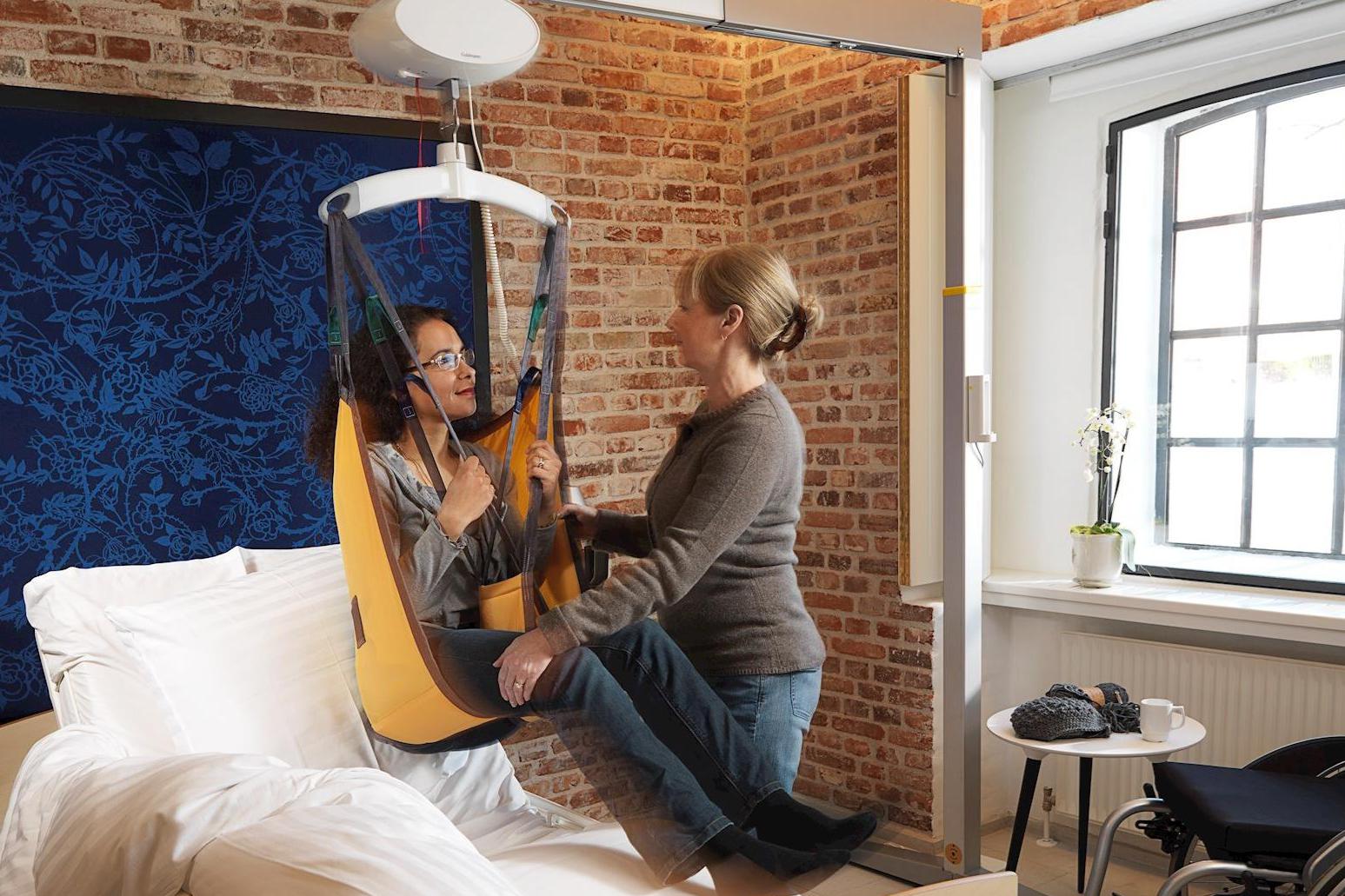 Stropní zvedací systémy pro vozíčkáře i pacienty