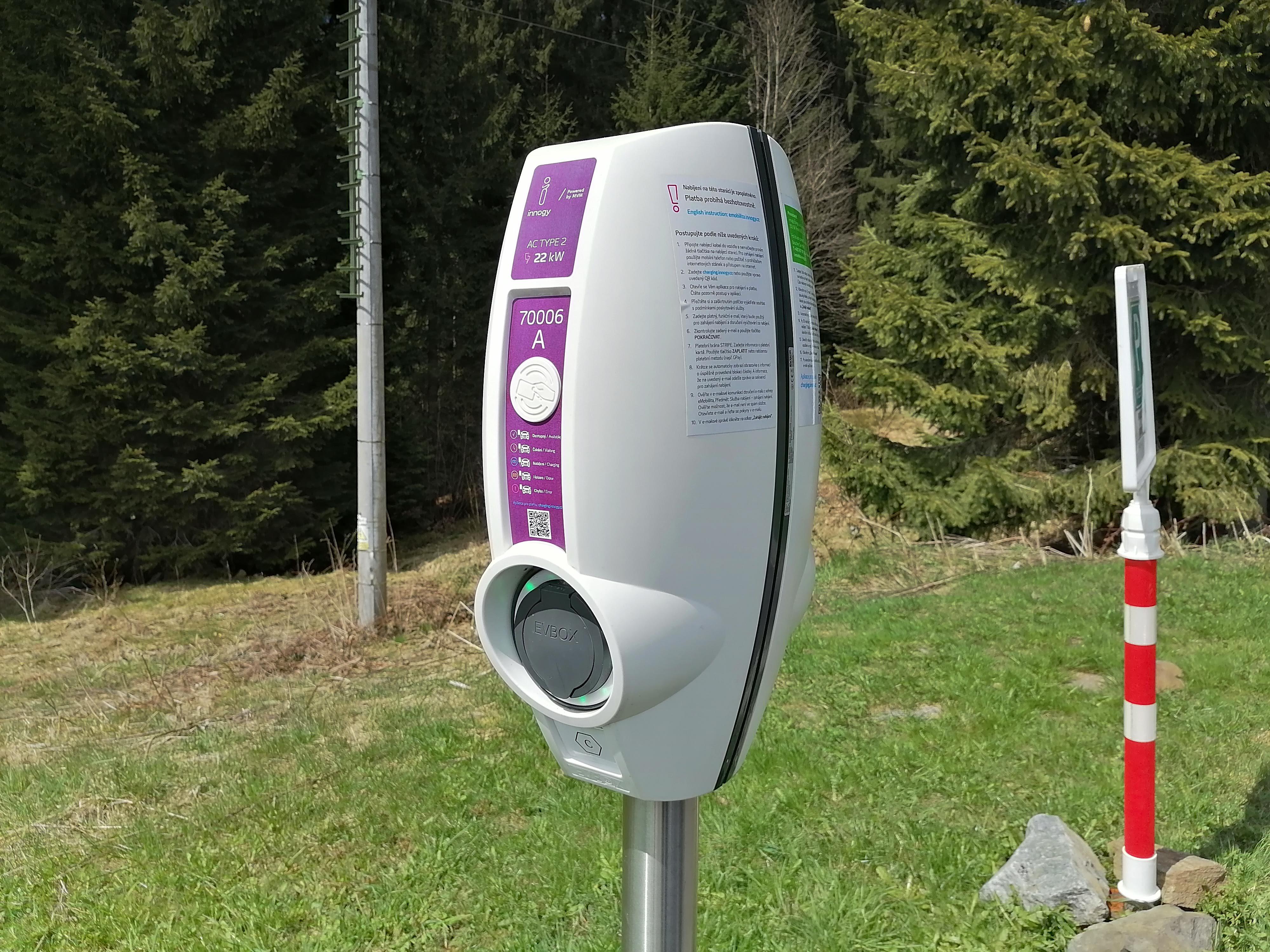 Dobíjecí stanice innogy foto 2