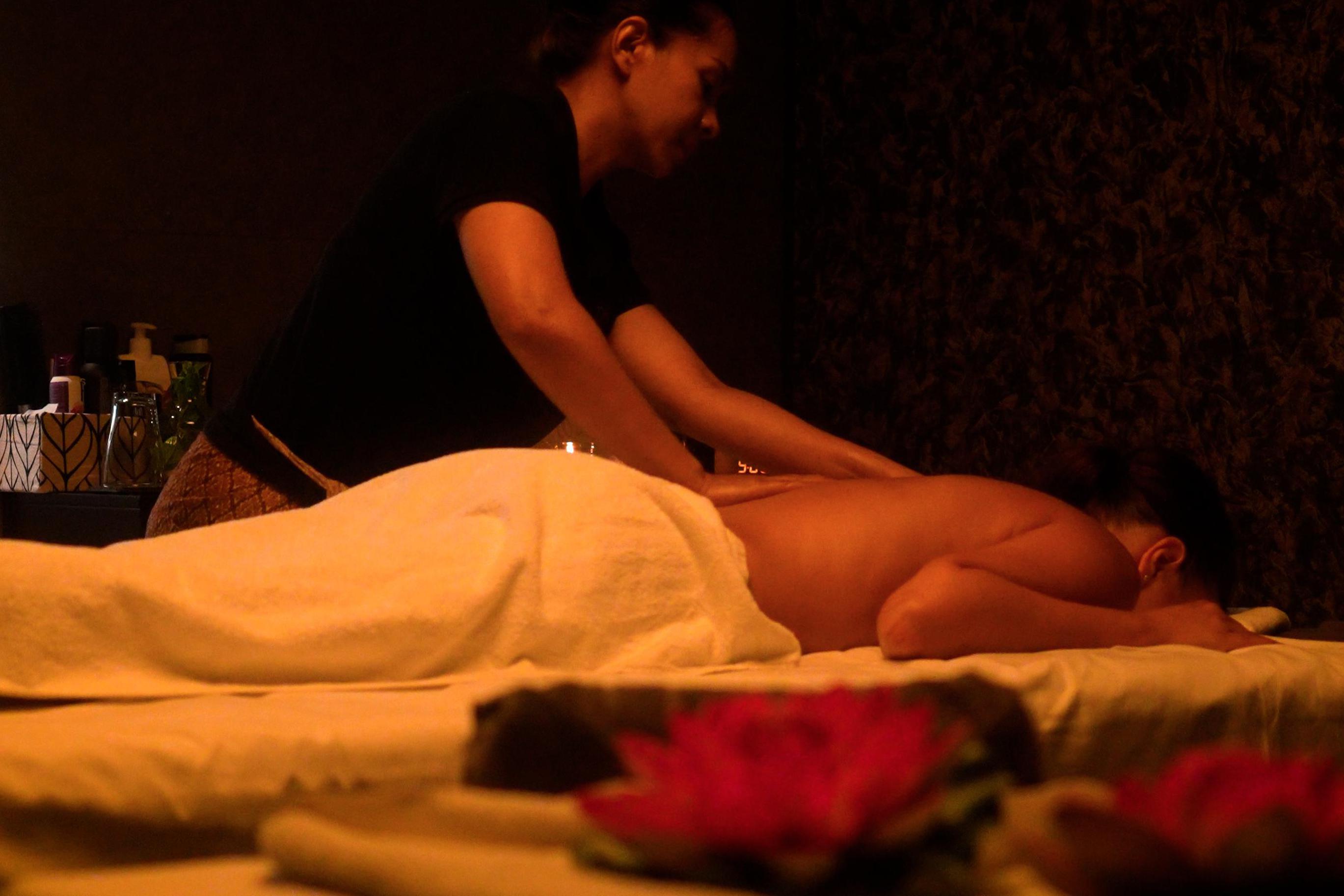 Olejová relaxační masáž celého těla