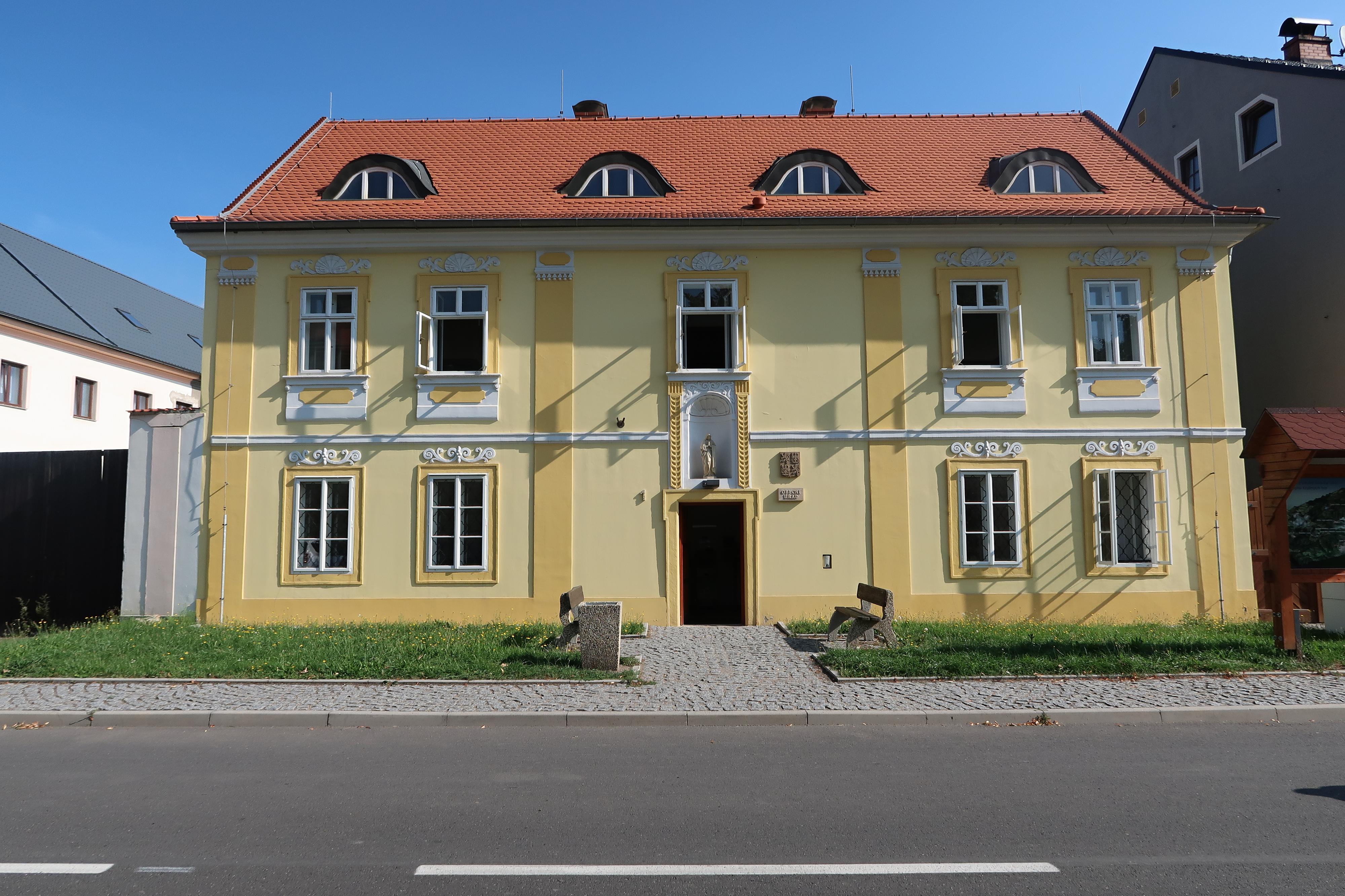 Mariánské Radčice - obecní úřad foto 3