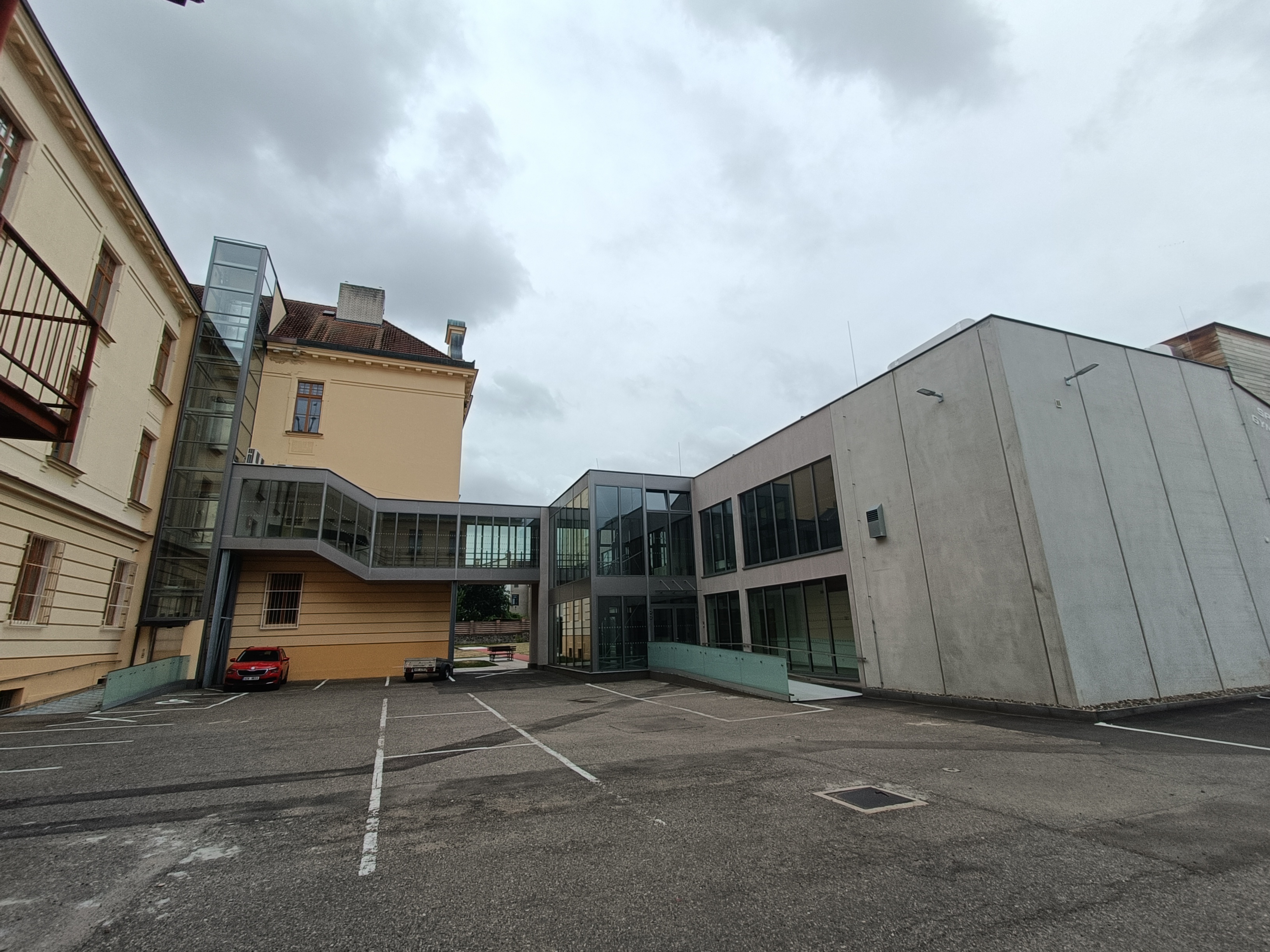 Gymnázium Benešov foto 6