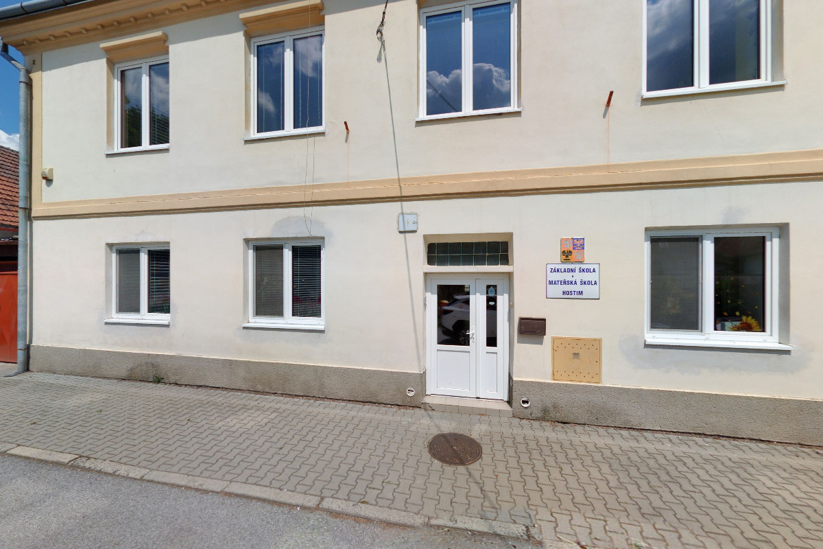 ZŠ a MŠ Hostim