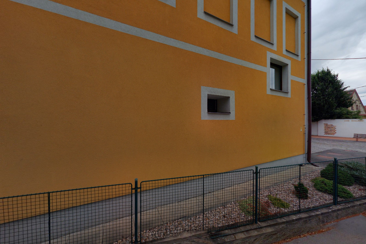 MŠ Hradec Králové, Školní foto 2