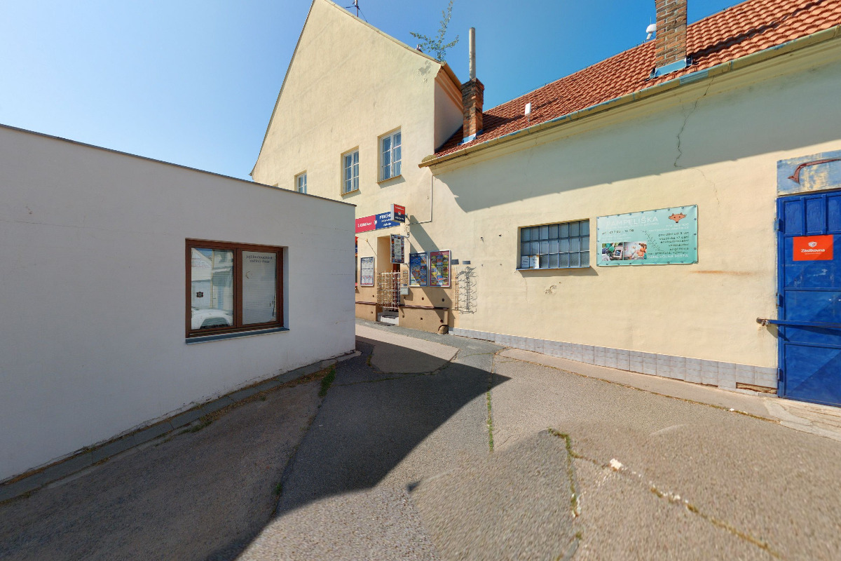 Bar Palackého náměstí 77